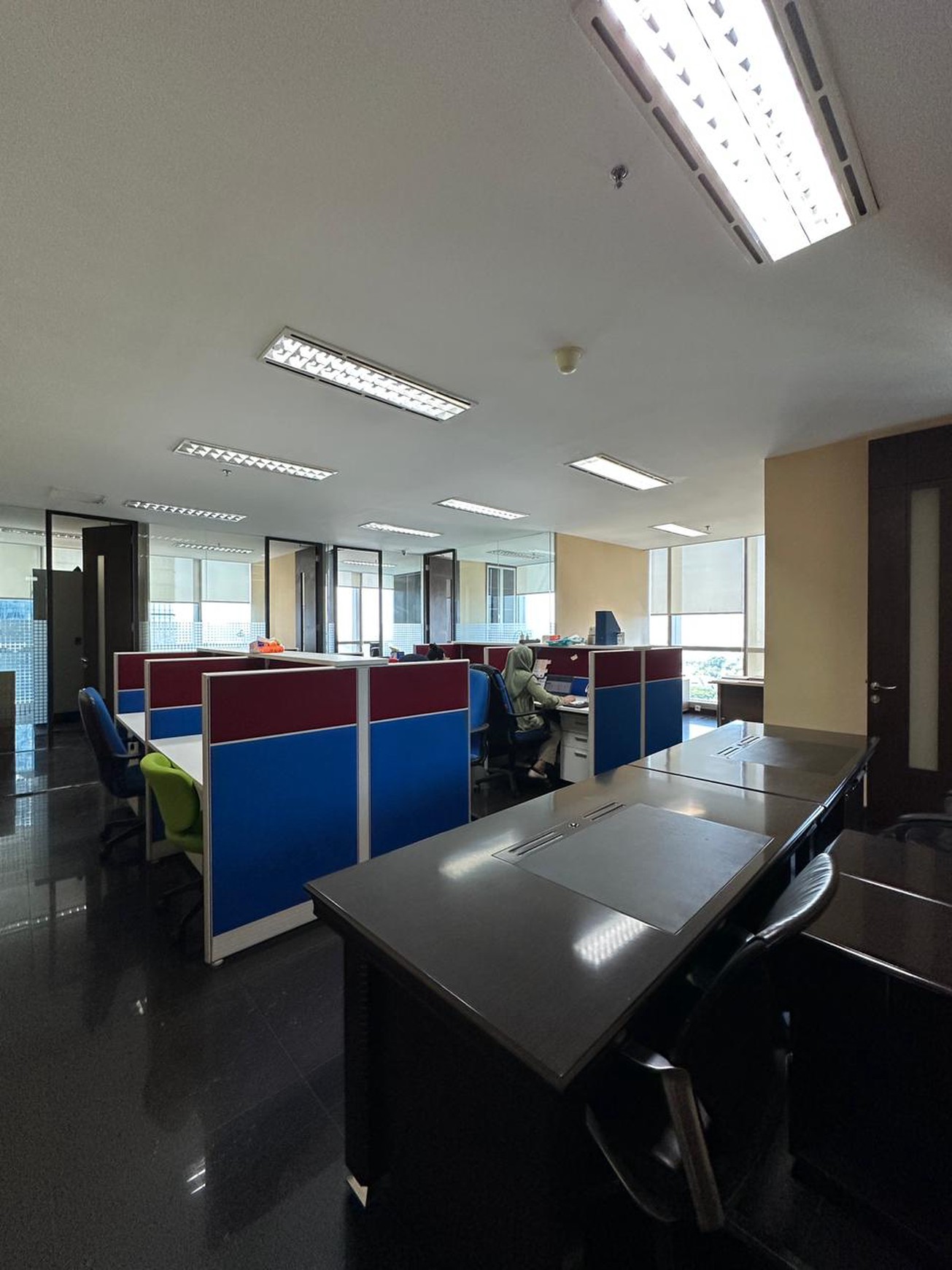 DIJUAL Ruang Kantor Ekskusif di Office 8 Lantai 16