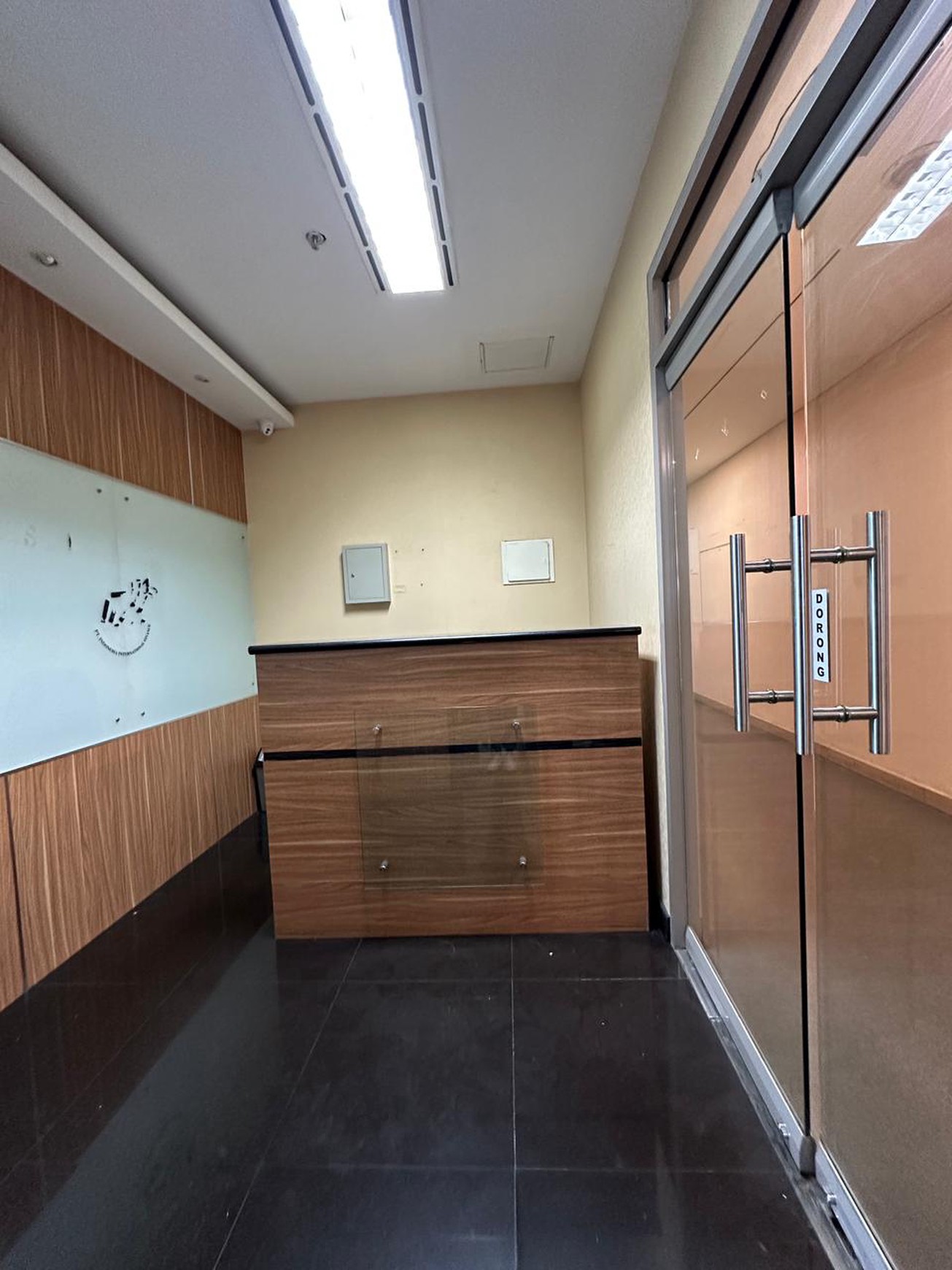 DIJUAL Ruang Kantor Ekskusif di Office 8 Lantai 16