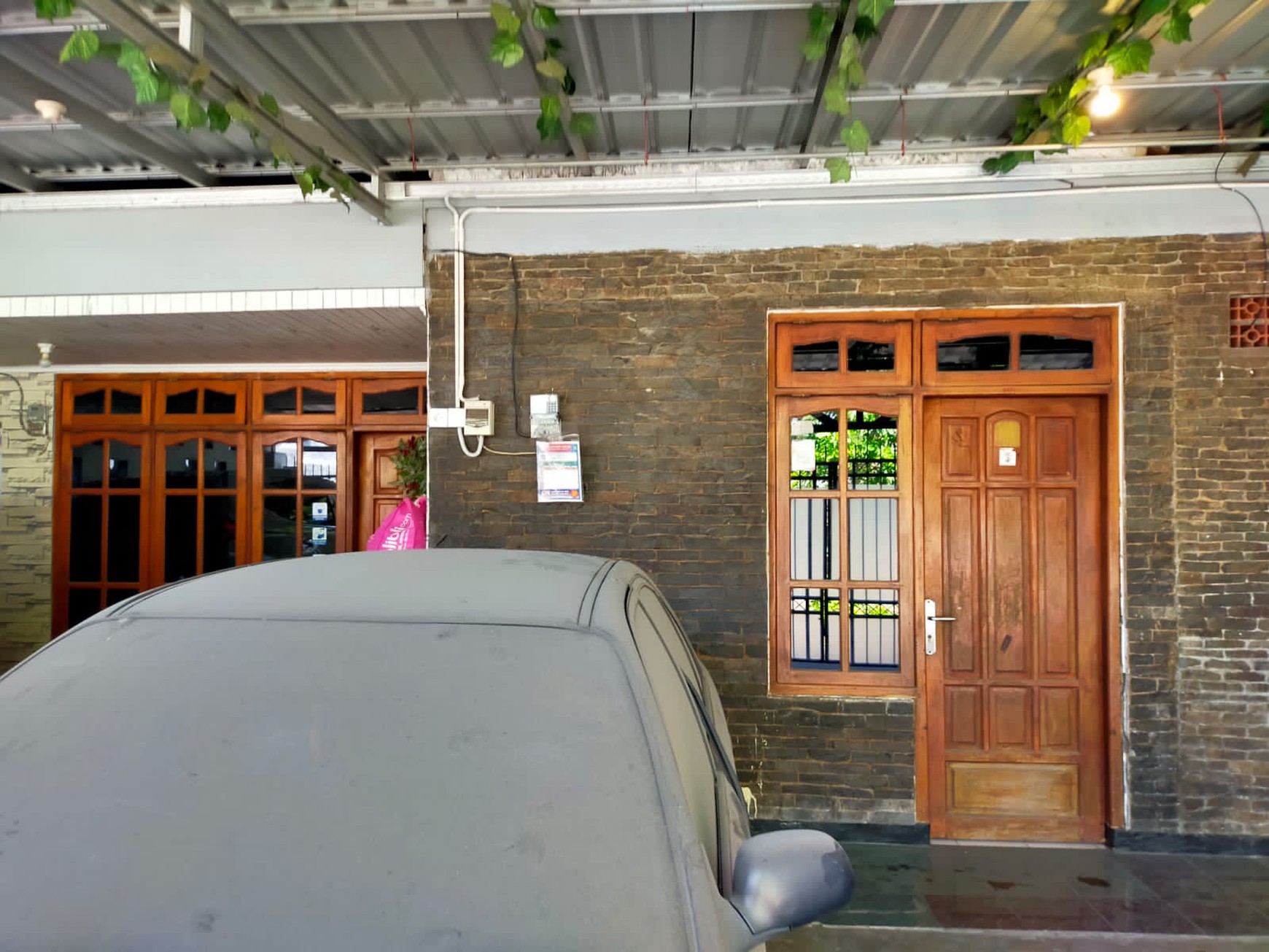 rumah siap huni cocok untuk kos kos an dekat unair dan RSUD dr Sutomo