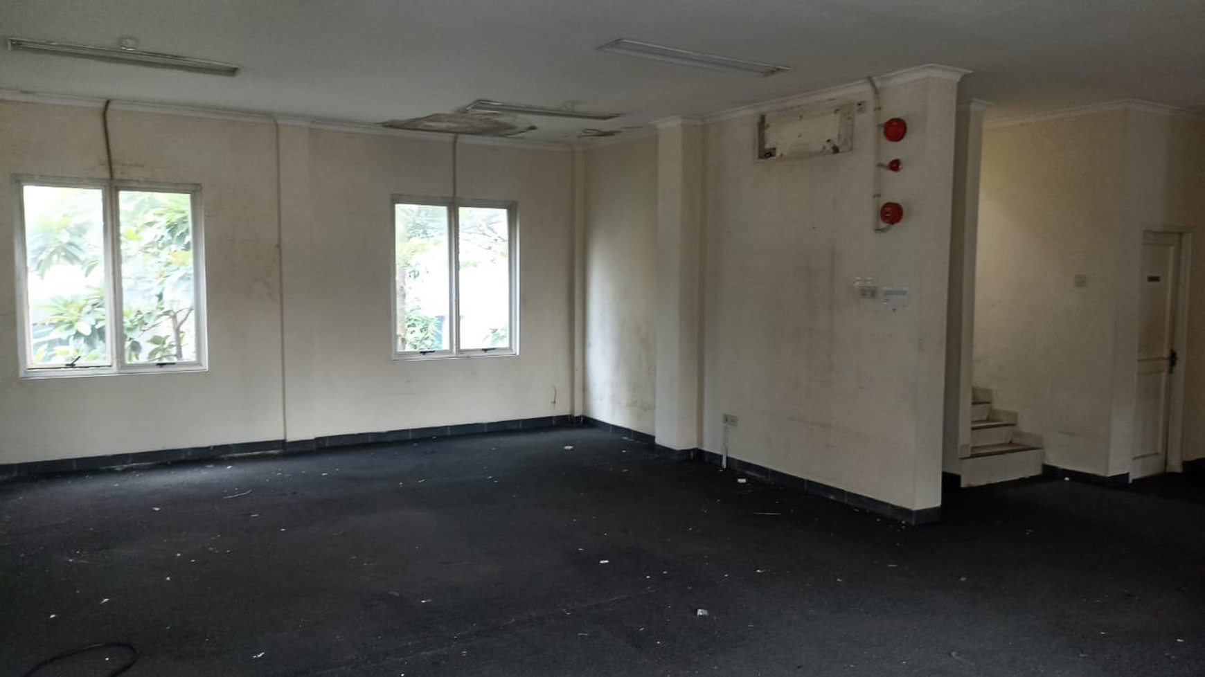 Ruko Komersial Modern Premium di TB Simatupang - Lokasi Strategis Dekat Tol dan Mall