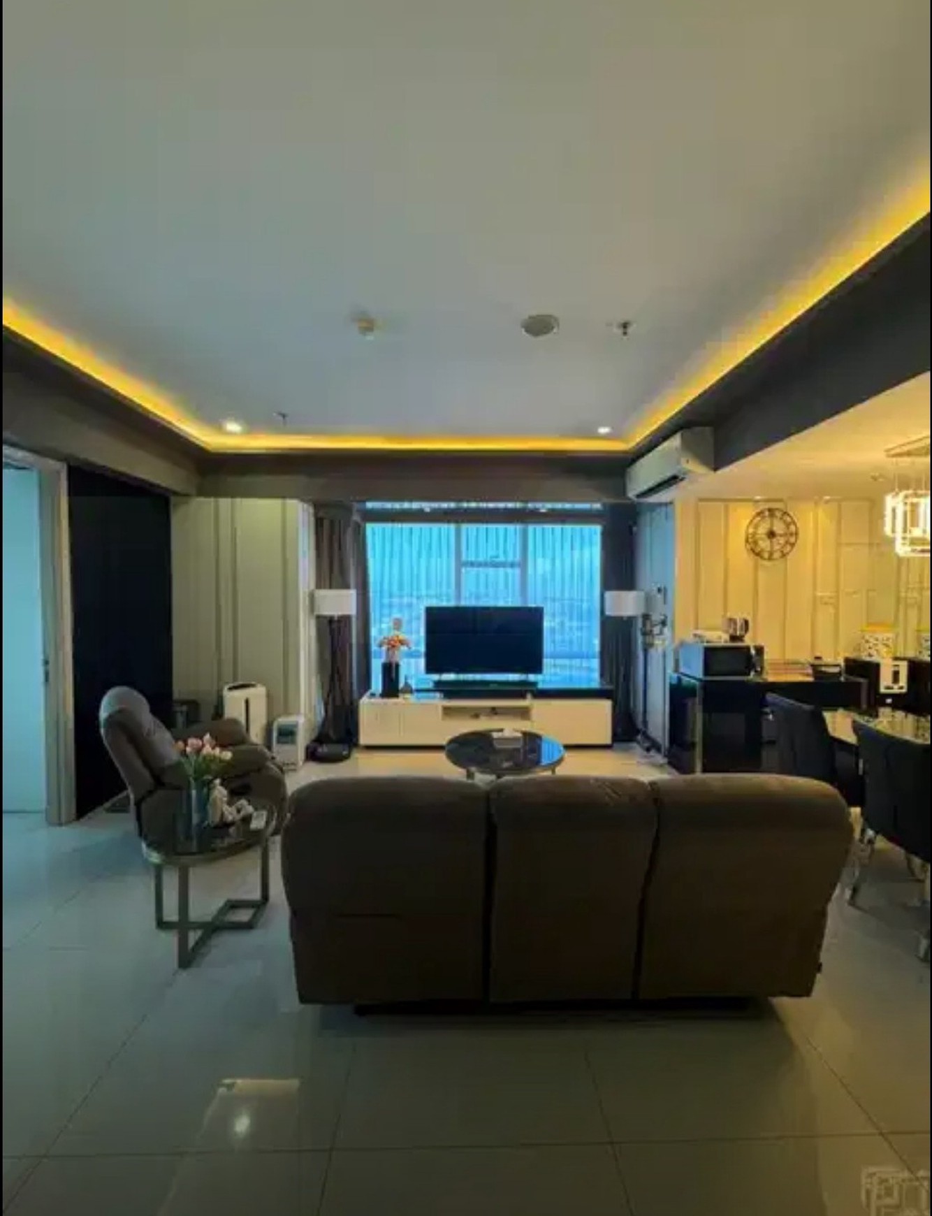 Dijual /Disewakan Apartemen La Riz Mansion Pakuwon Mall Tipe 3 Bedroom FULL FURNISHED Modern Mewah