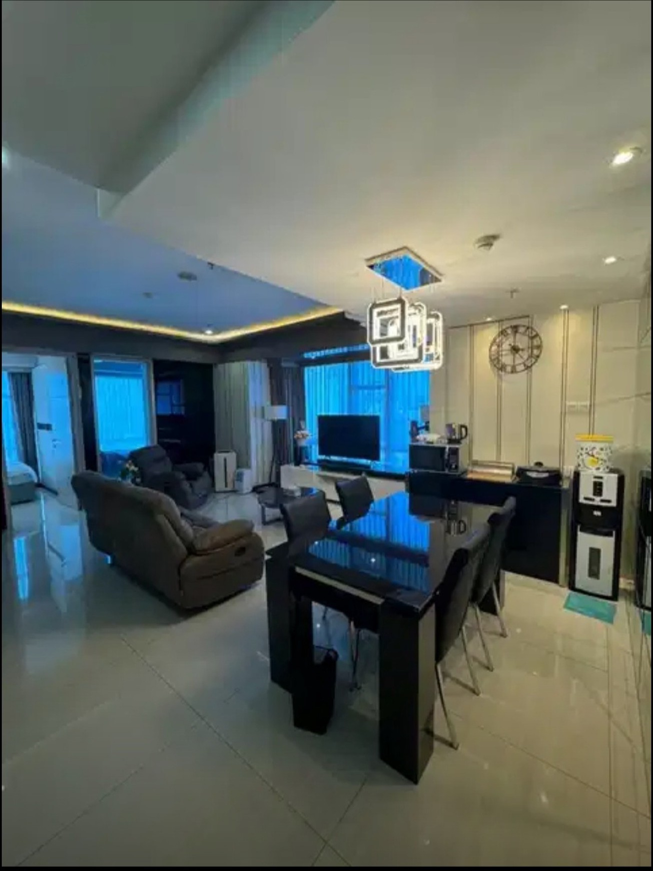Dijual /Disewakan Apartemen La Riz Mansion Pakuwon Mall Tipe 3 Bedroom FULL FURNISHED Modern Mewah