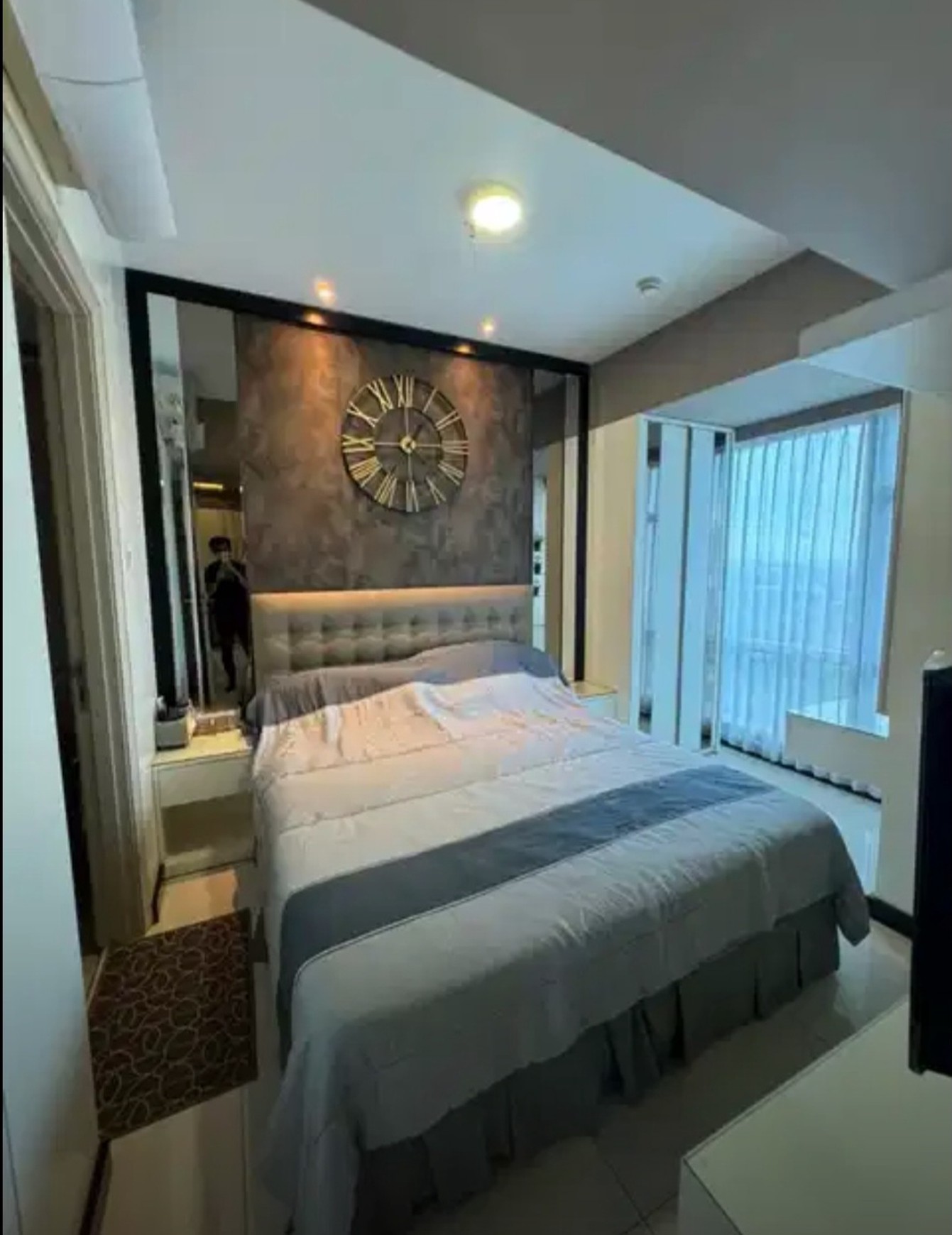 Dijual /Disewakan Apartemen La Riz Mansion Pakuwon Mall Tipe 3 Bedroom FULL FURNISHED Modern Mewah