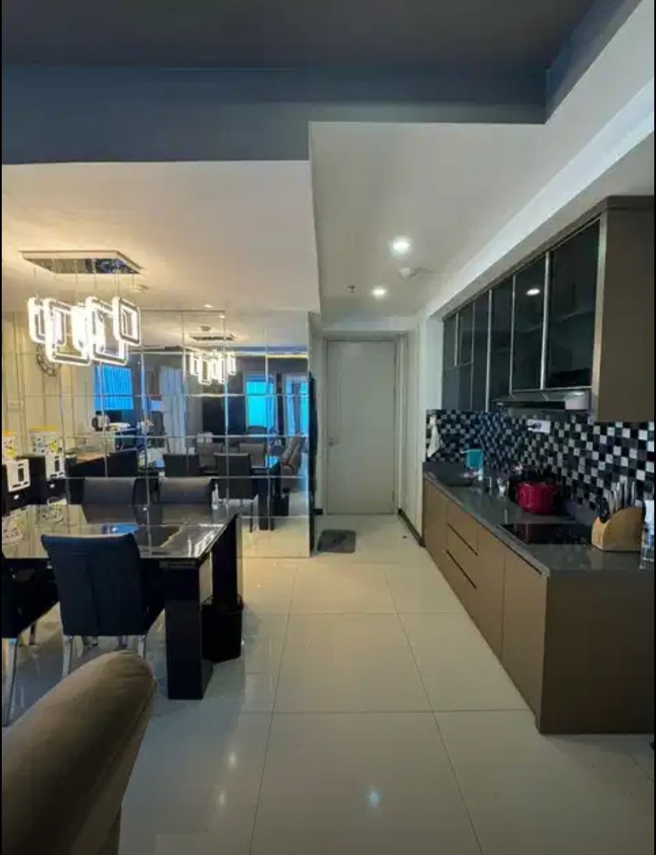 Dijual /Disewakan Apartemen La Riz Mansion Pakuwon Mall Tipe 3 Bedroom FULL FURNISHED Modern Mewah