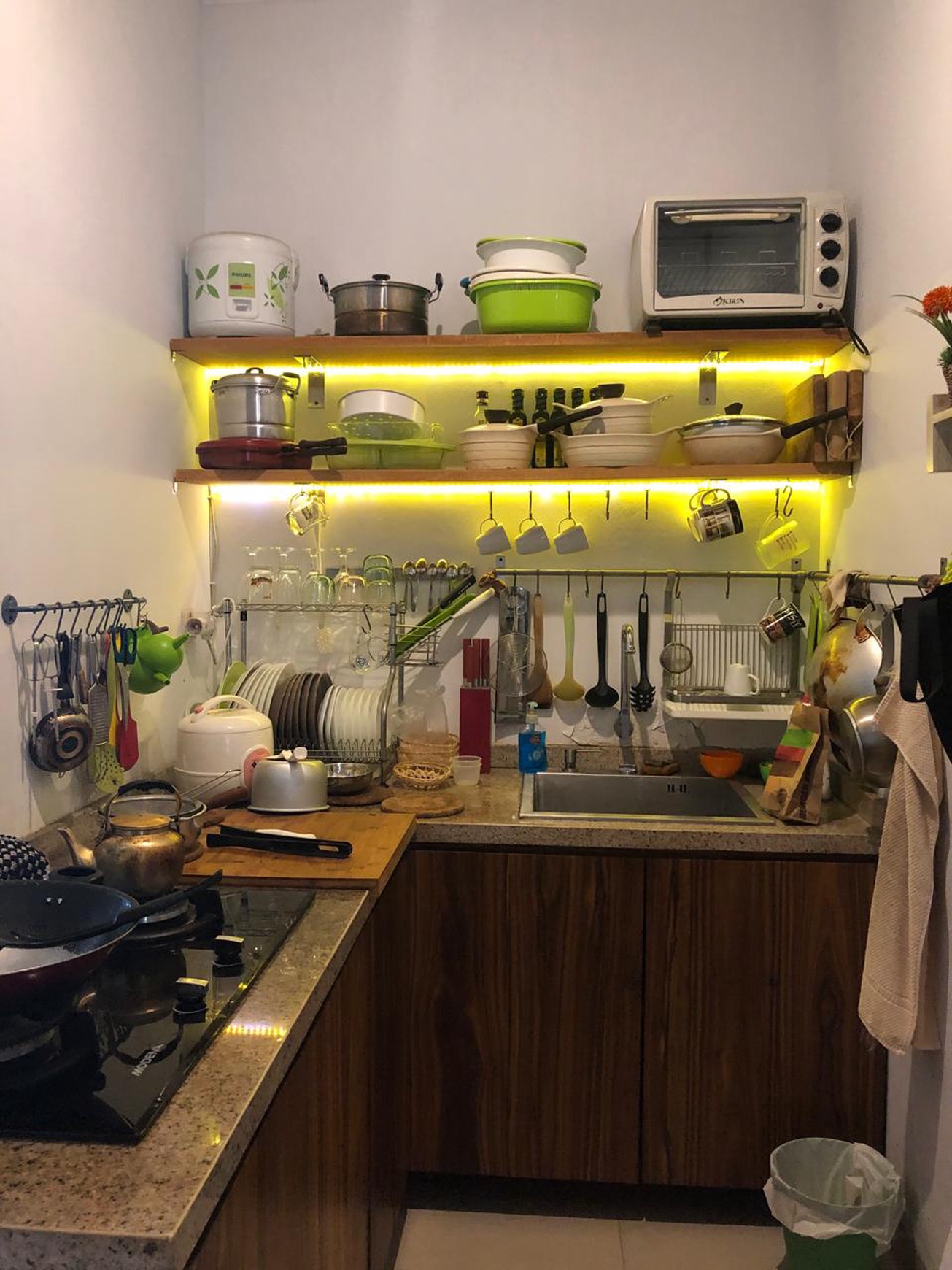 Rumah cantik bagus nyaman asri siap huni di Bojongsari- Depok.