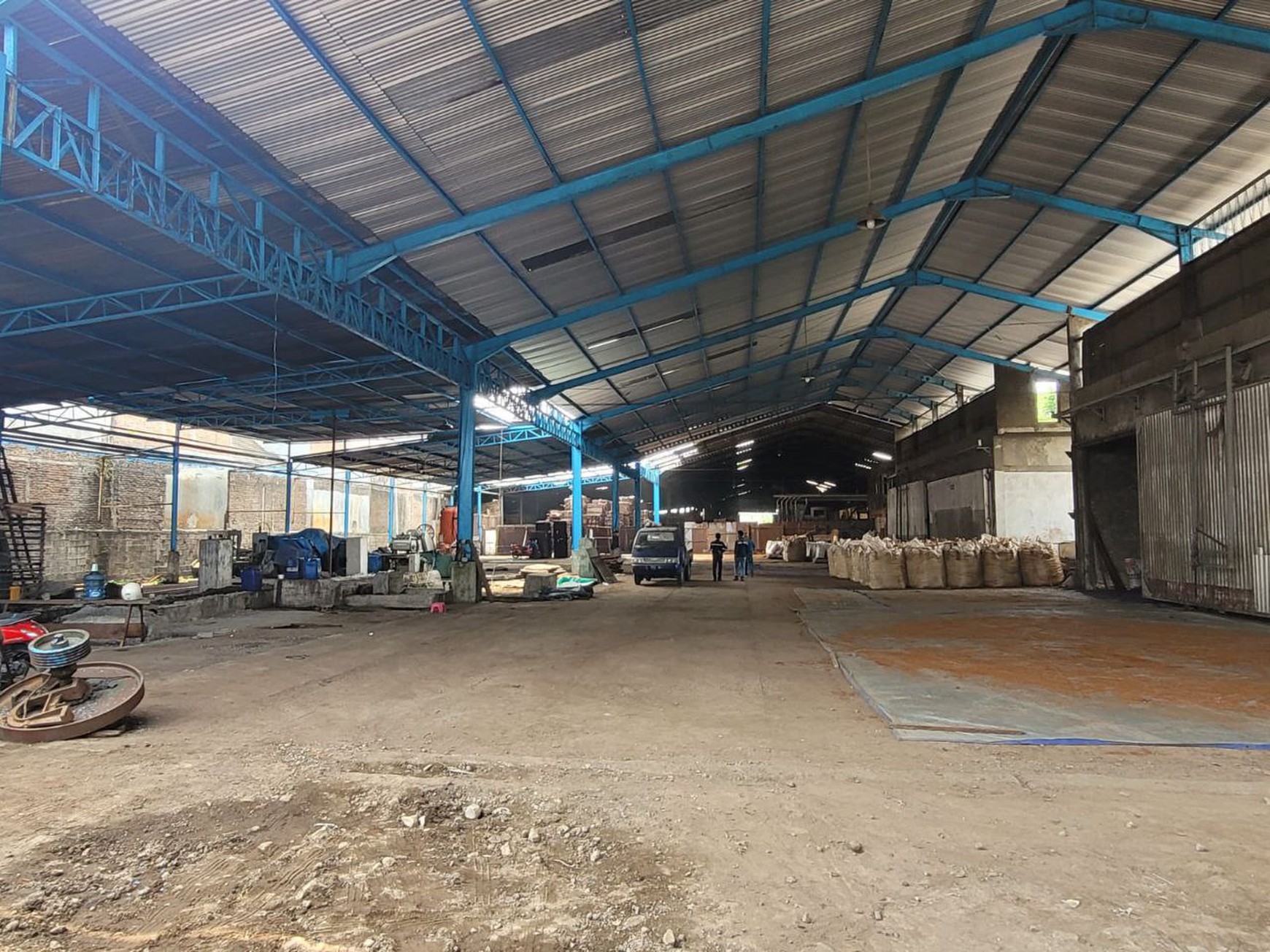 Disewakan Gudang Siap Pakai Ex Pabrik Kayu di 0 Jl. Raya Sememi, Surabaya Barat