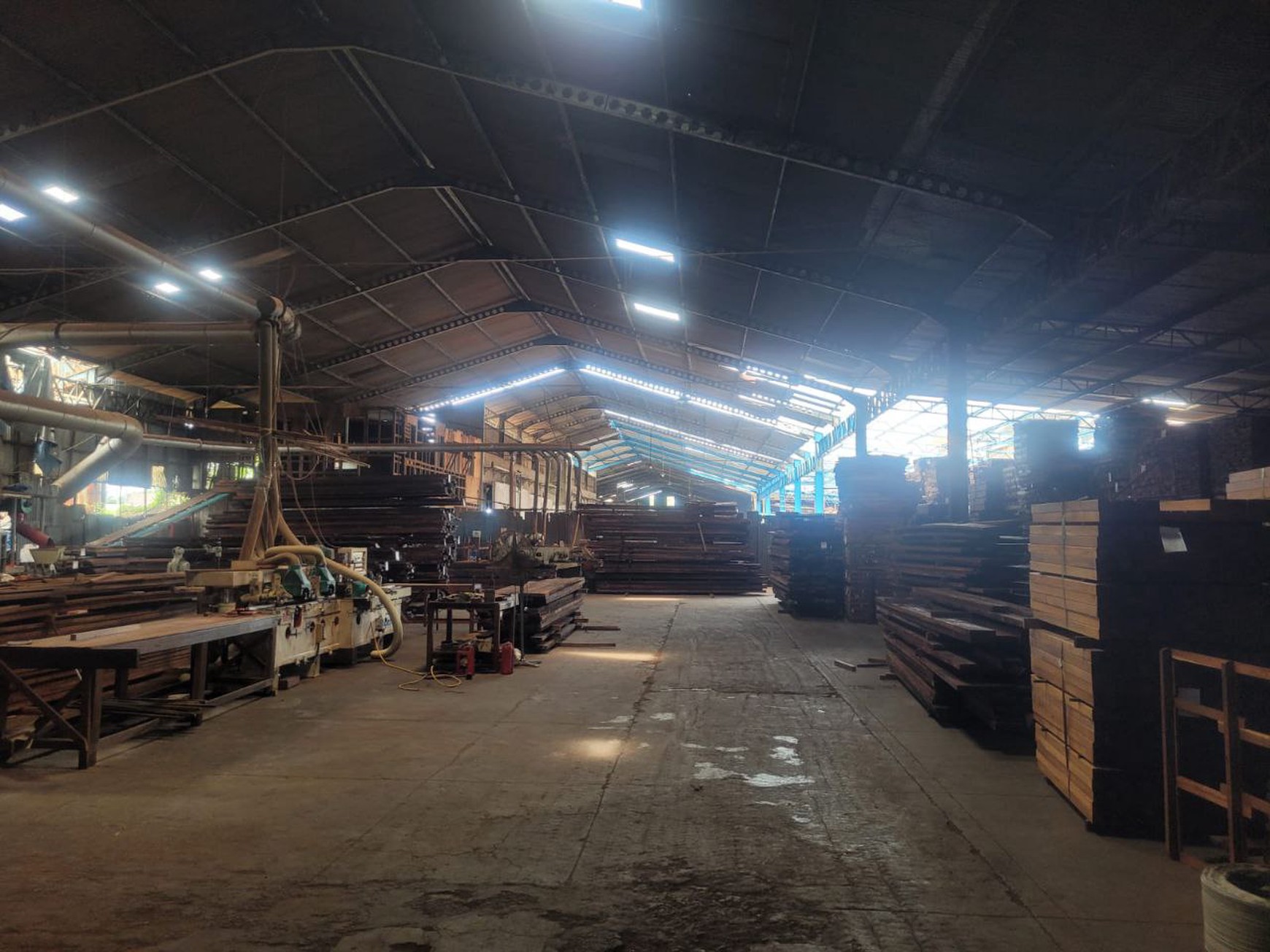 Disewakan Gudang Siap Pakai Ex Pabrik Kayu di 0 Jl. Raya Sememi, Surabaya Barat