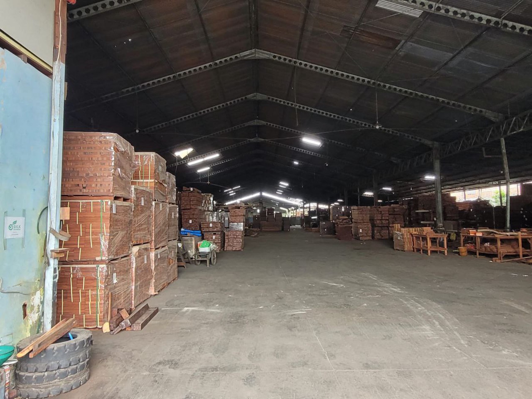 Disewakan Gudang Siap Pakai Ex Pabrik Kayu di 0 Jl. Raya Sememi, Surabaya Barat
