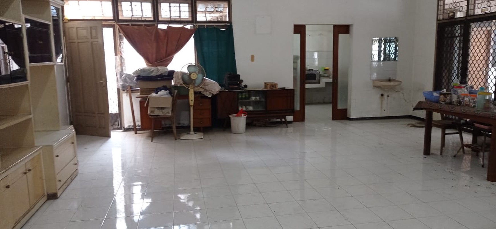 Jual cepat rumah siap huni Manyar Indah dekat galaxi mall