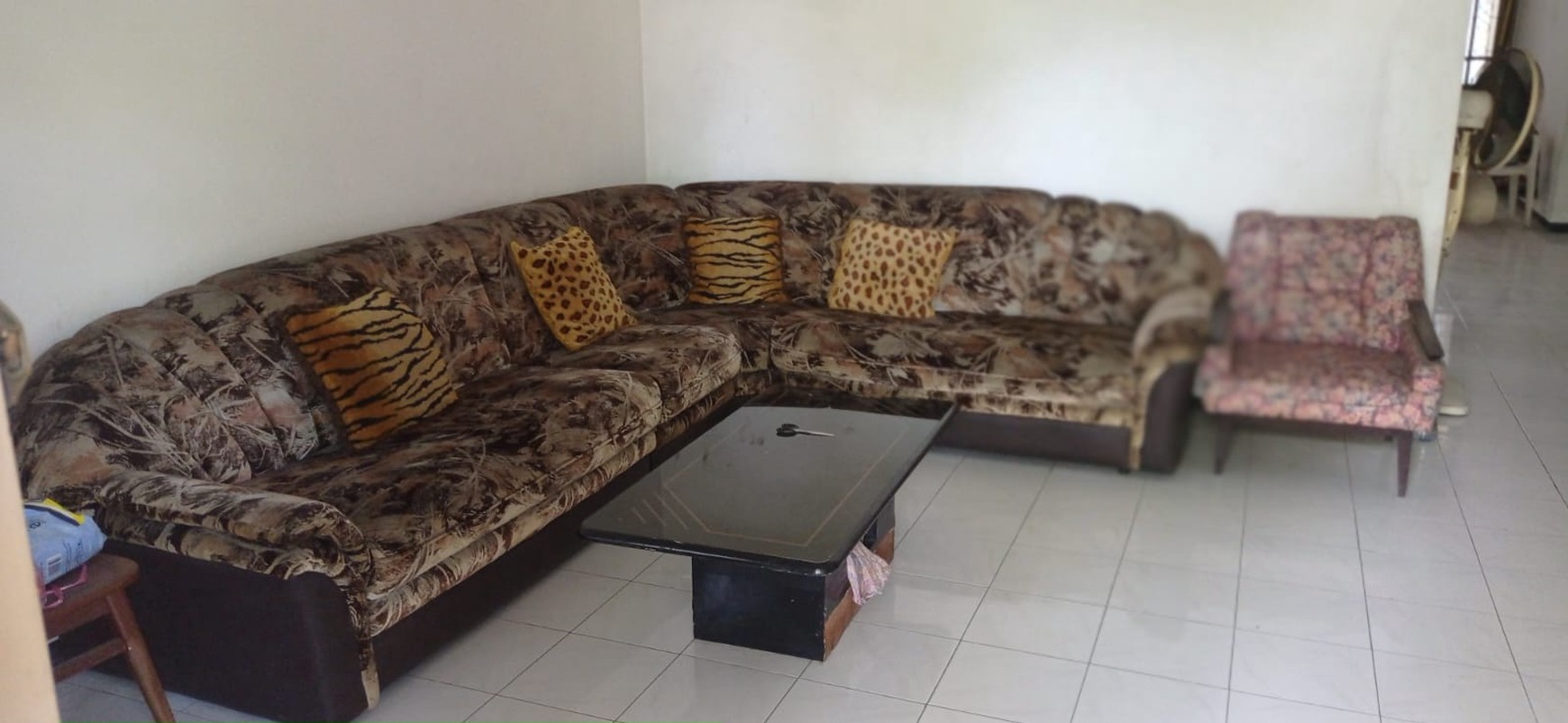 Jual cepat rumah siap huni Manyar Indah dekat galaxi mall
