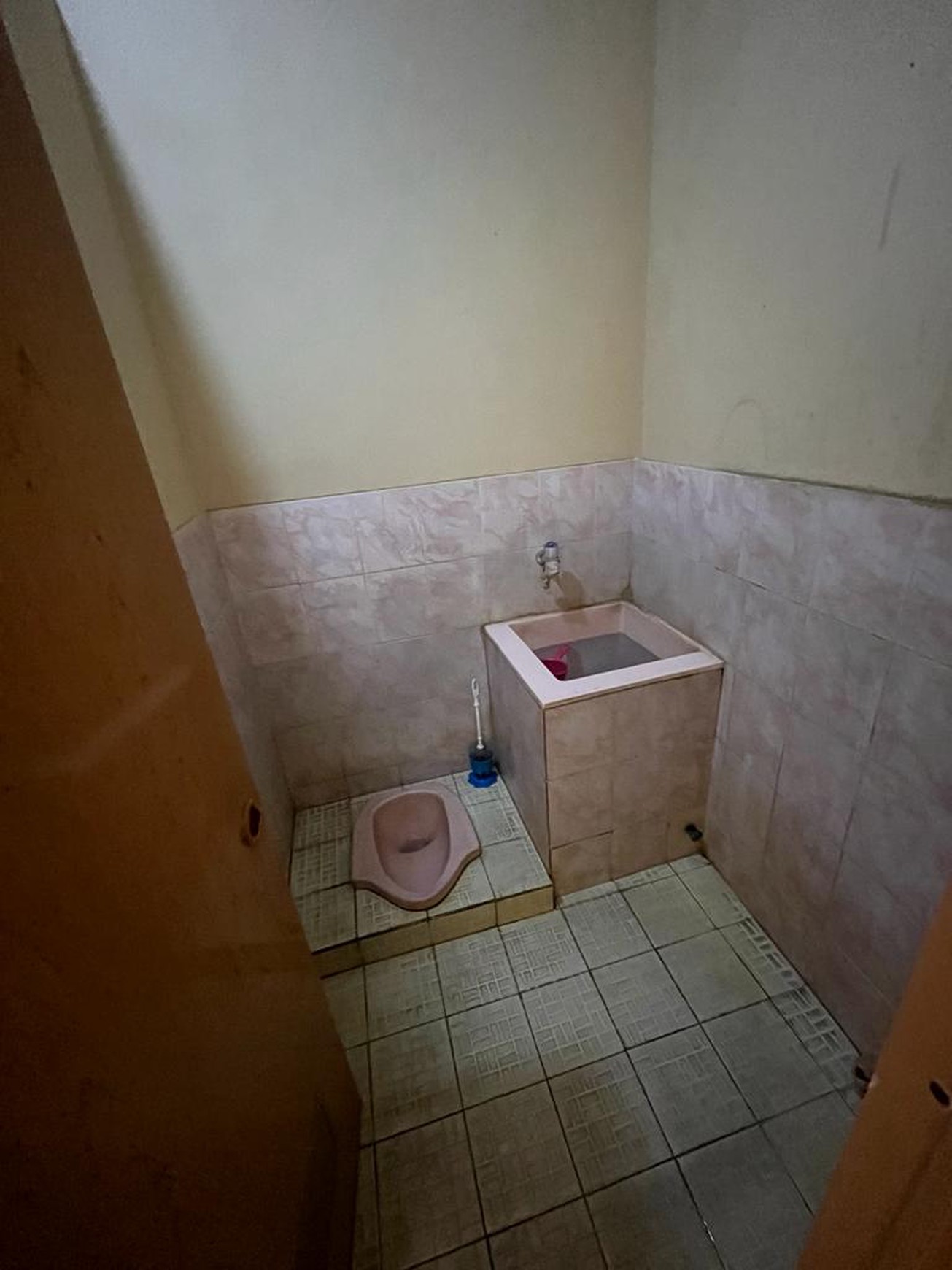 Ruang Usaha Lokasi Strategis dan Kawasan Ramai @Jatinangor, Sumedang