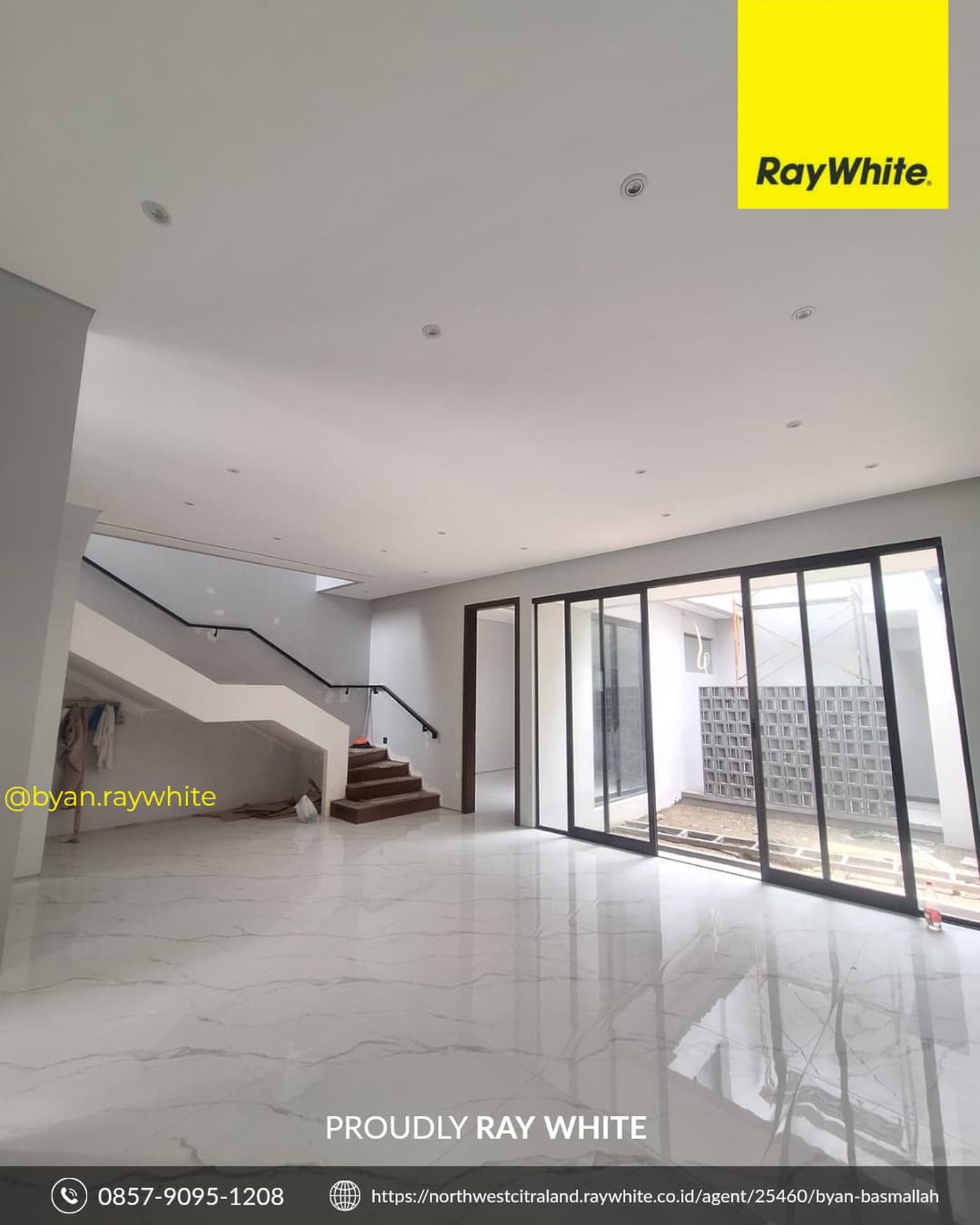 DIJUAL RUMAH GRESS MINIMALIS MODERN - CITRALAND