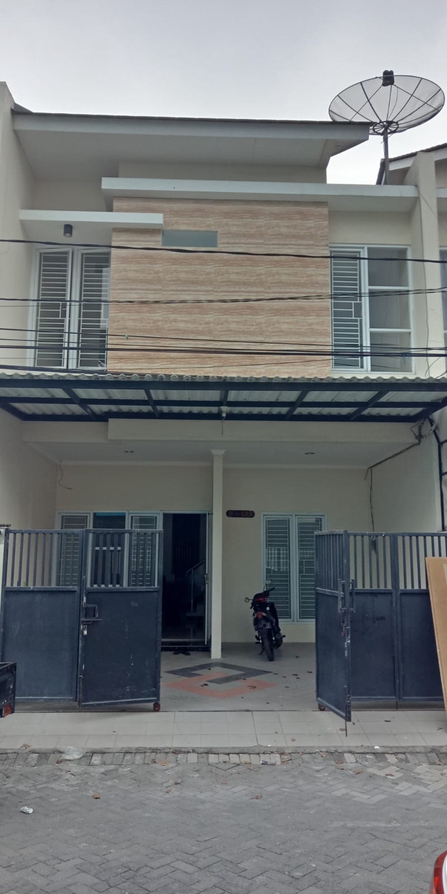 Rumah siap huni surabaya timur Bumi Marina Mas barat dekat apartemen dian regency