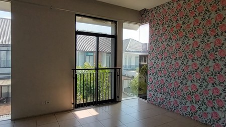 Rumah Bagus 2 Lantai di Tatar Spatirasmi, Kota Baru Parahyangan