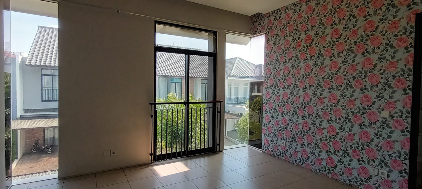 Rumah Bagus 2 Lantai di Tatar Spatirasmi, Kota Baru Parahyangan
