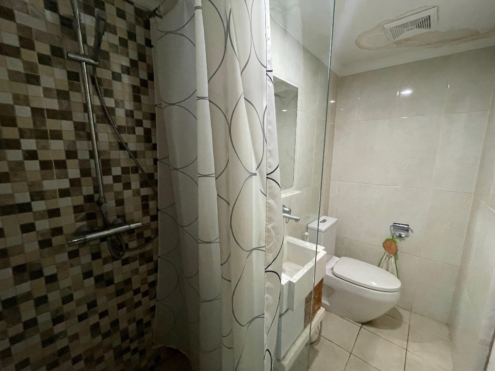 Dijual Apartemen Green Central City lantai tinggi