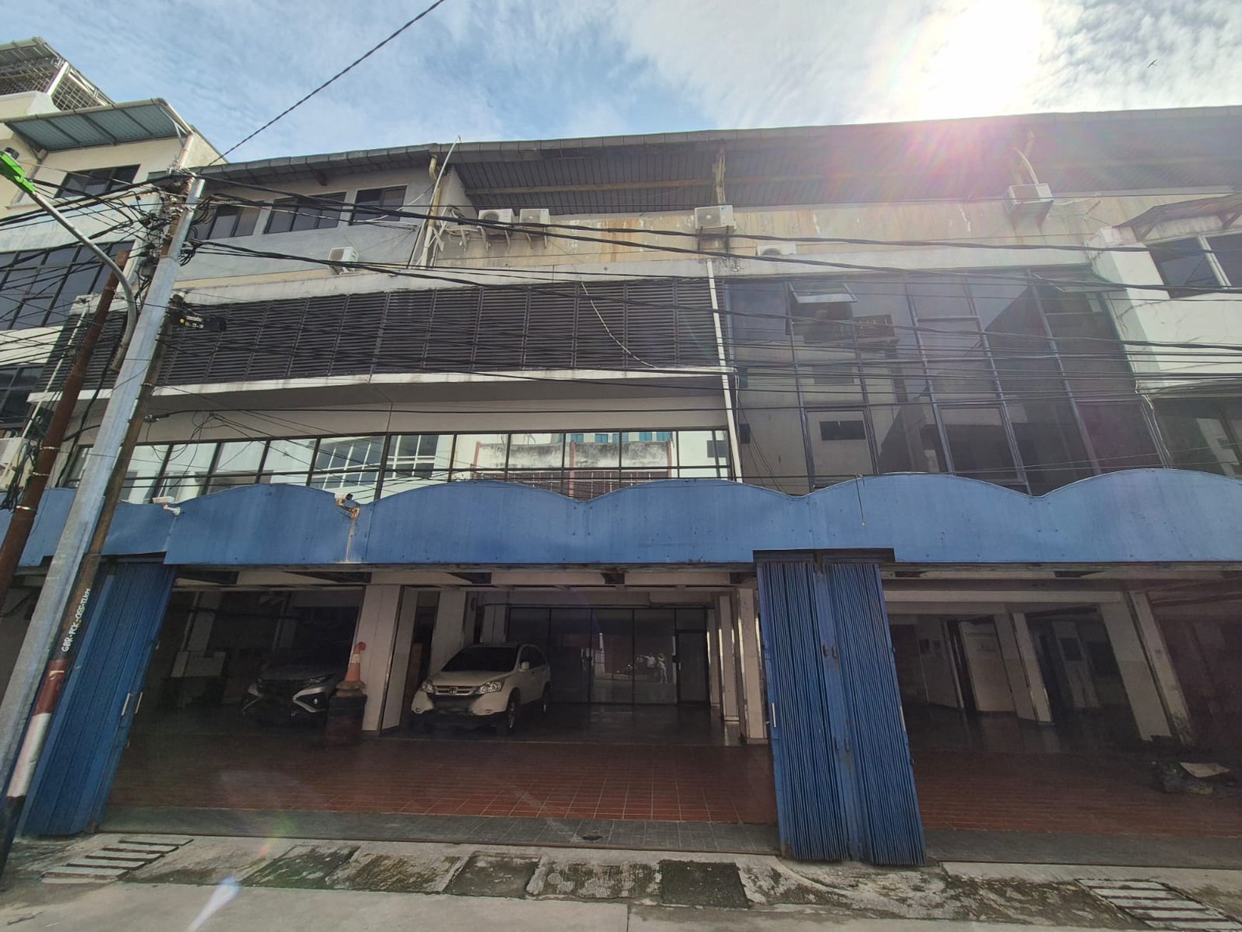 Dijual ruko di lokasi strategis cocok untuk kantor