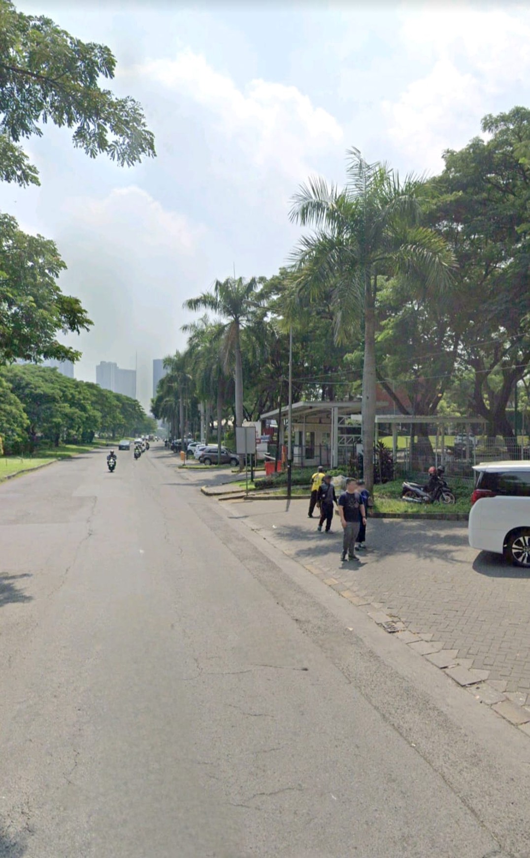 Tanah Komersial Langka Murah di dekat Loop Graha Famili Surabaya Barat