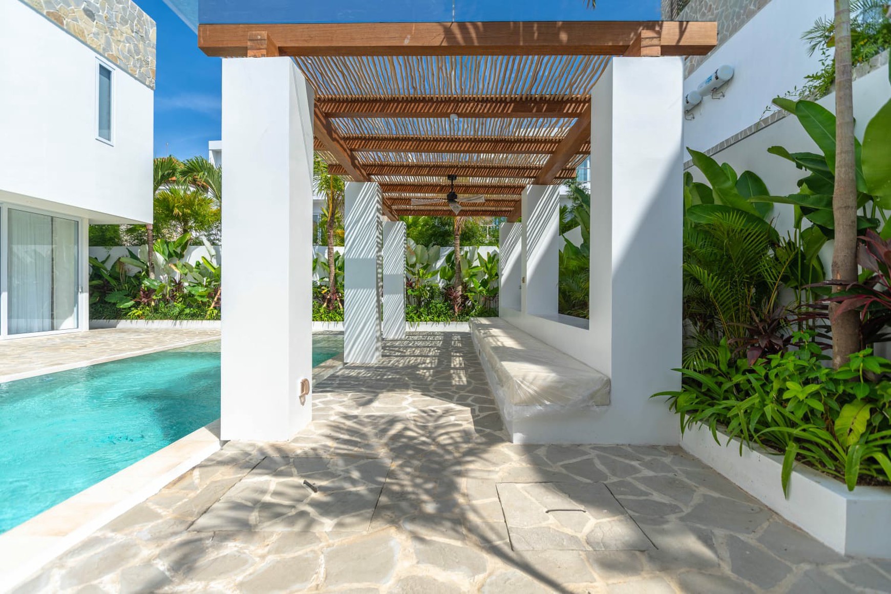 Leasehold Modern Luxury Villa in Cemagi