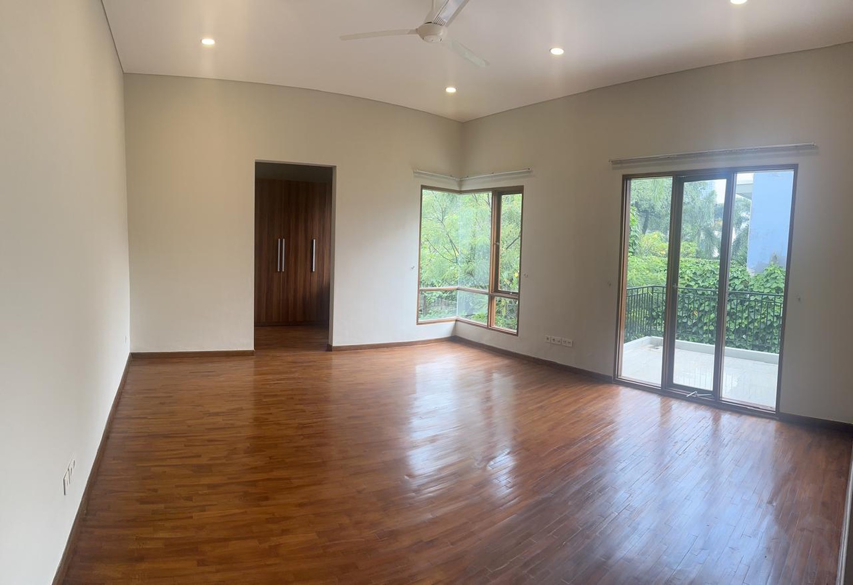 Exclusive house inside private compound at Cilandak Kemang