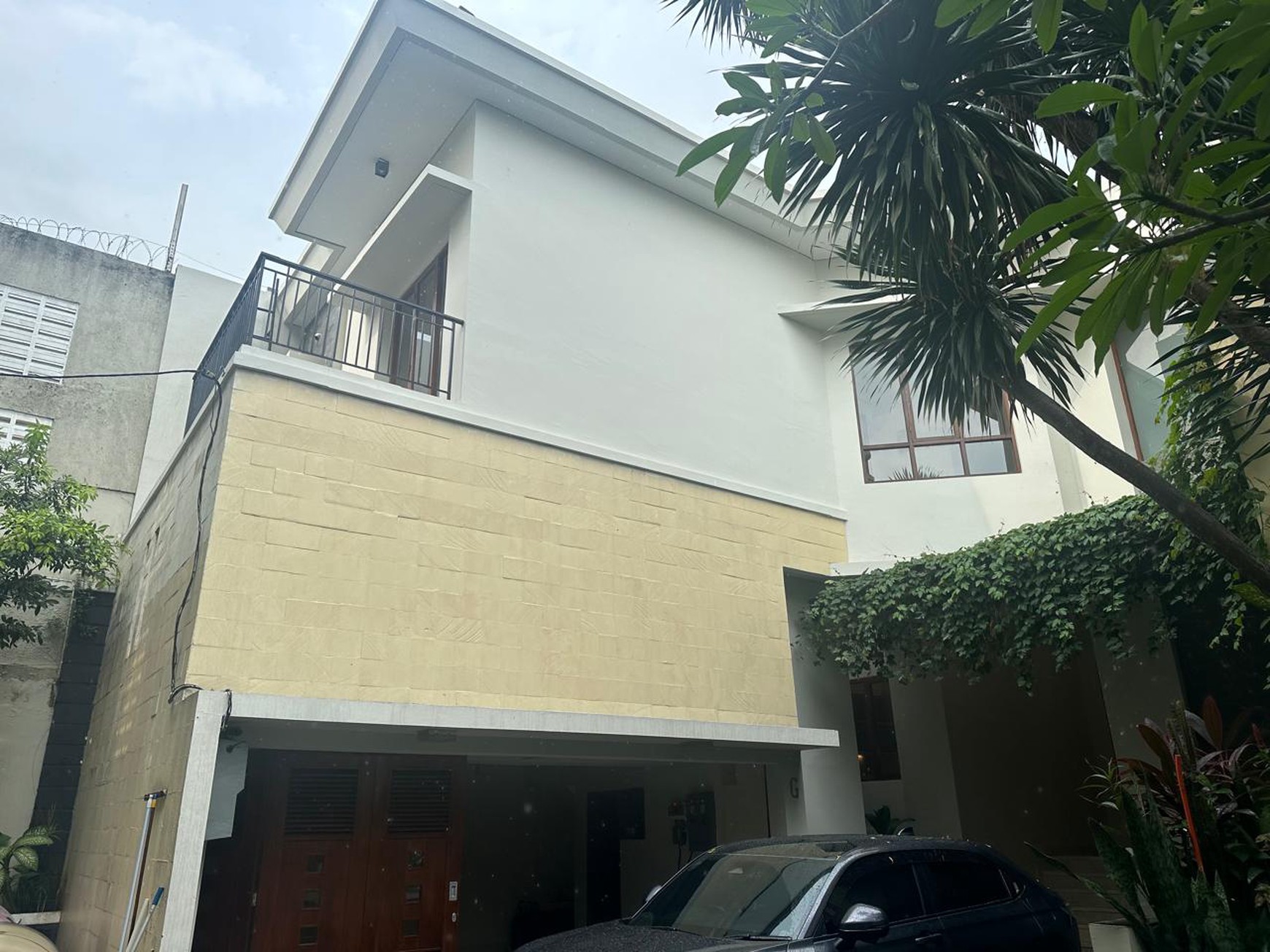 Exclusive house inside private compound at Cilandak Kemang