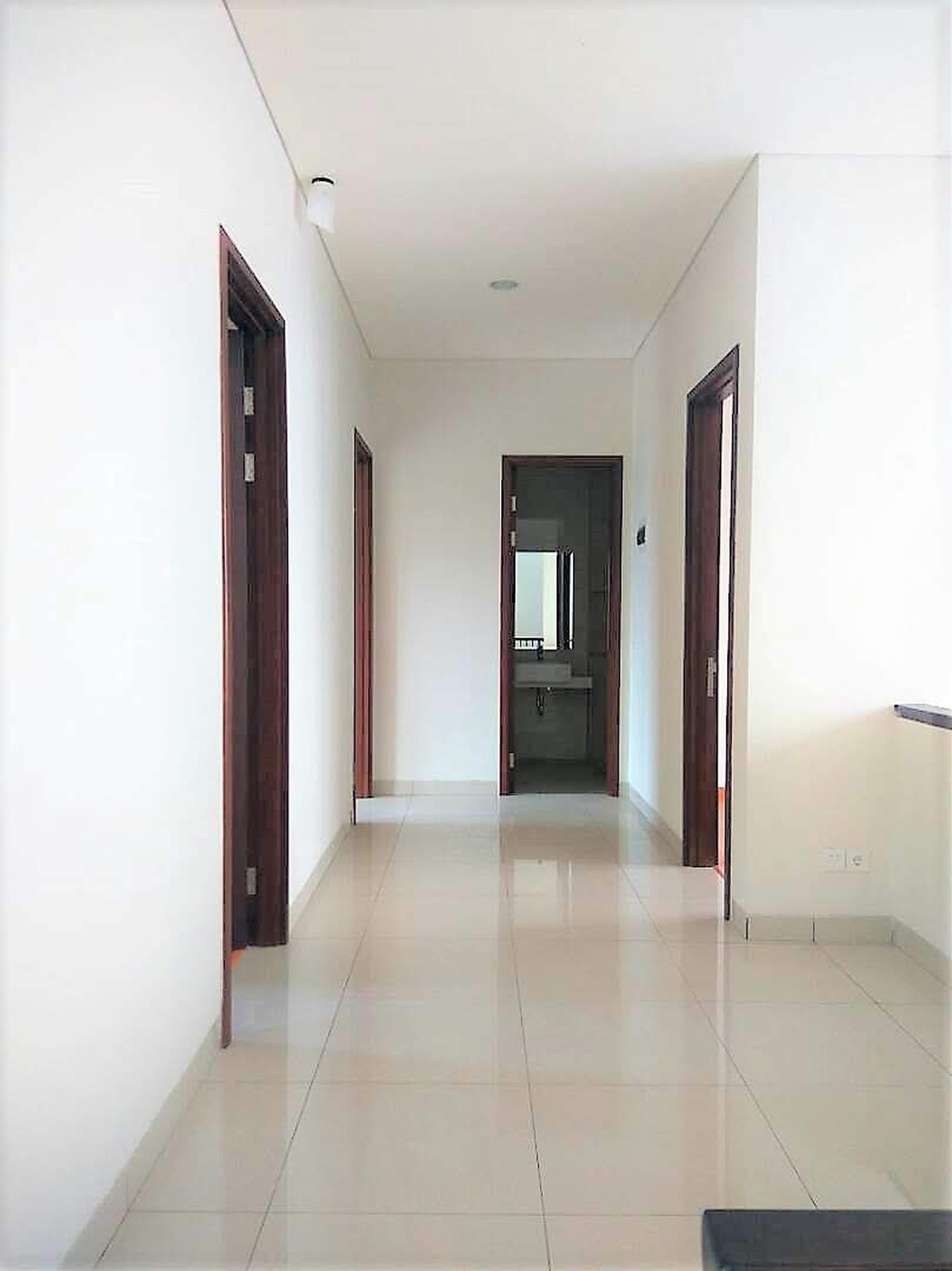 Rumah Standar2 Lantai di The Eminent BSD Dekat Mall dan Tol