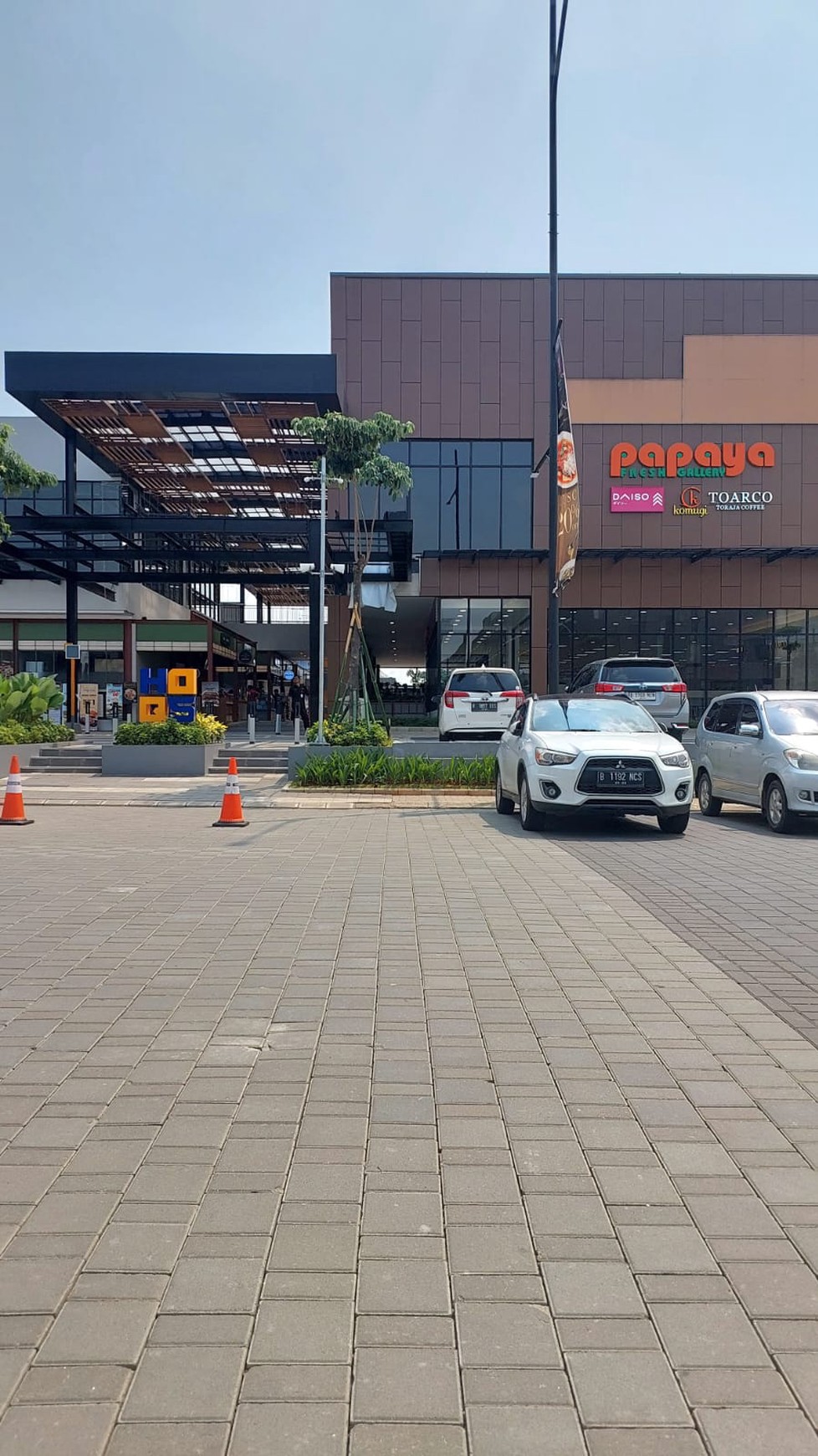 Ruko Brand New Hampton Prominade model Alfresco di Jalan Gading Serpong Boulevard