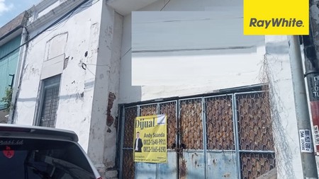 Dijual Rumah SHM di Nol Jl Raya Peneleh Surabaya Pusat