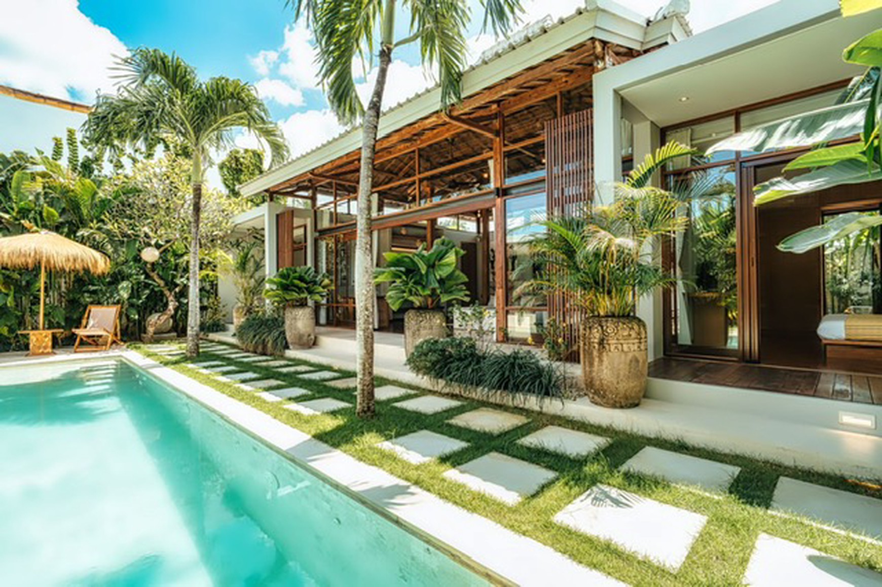 Modern Tropical Villa For Leasehold in Umalas