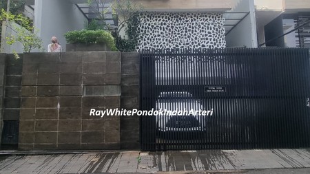 Rumah modern nyaman siang huni selangkah ke PIM, di radio dalam jaksel