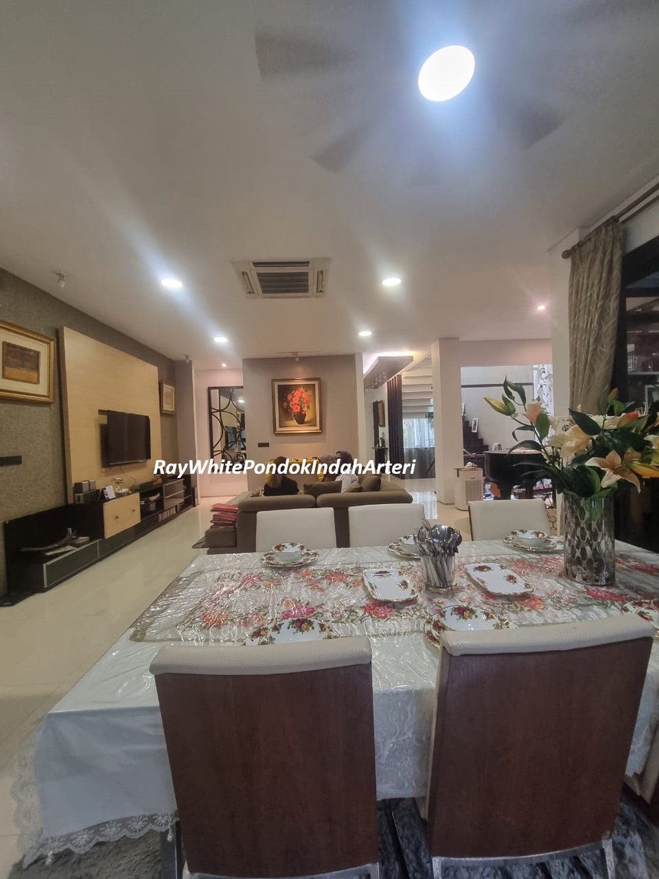 Rumah modern nyaman siang huni selangkah ke PIM, di radio dalam jaksel