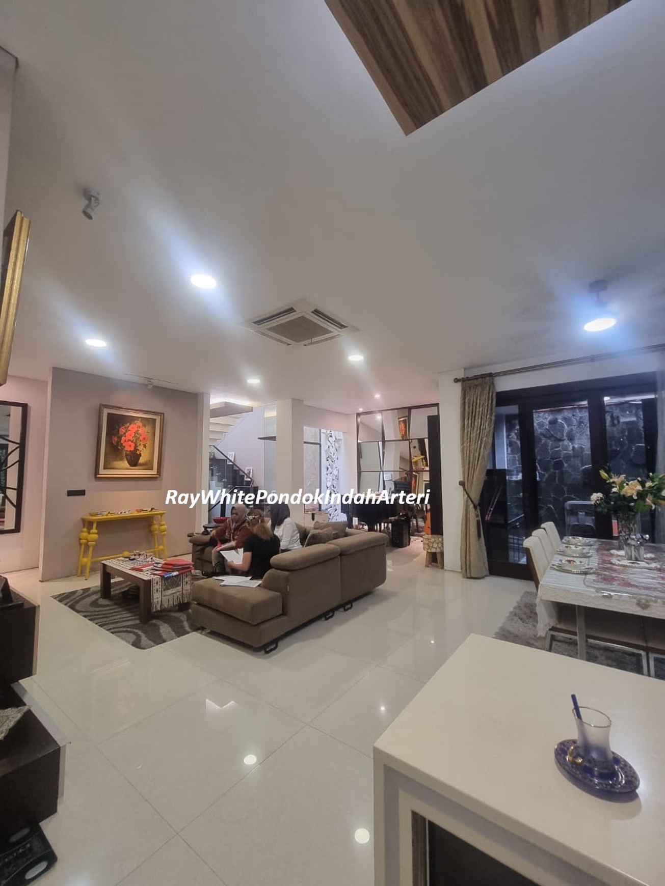 Rumah modern nyaman siang huni selangkah ke PIM, di radio dalam jaksel