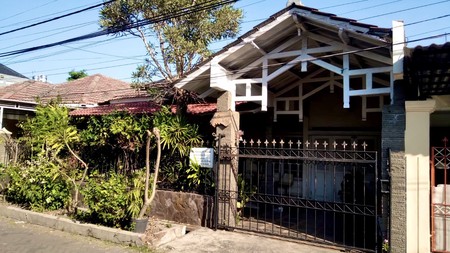 Rumah siap huni terawat manyar indah surabaya timur dekat galaxi mall