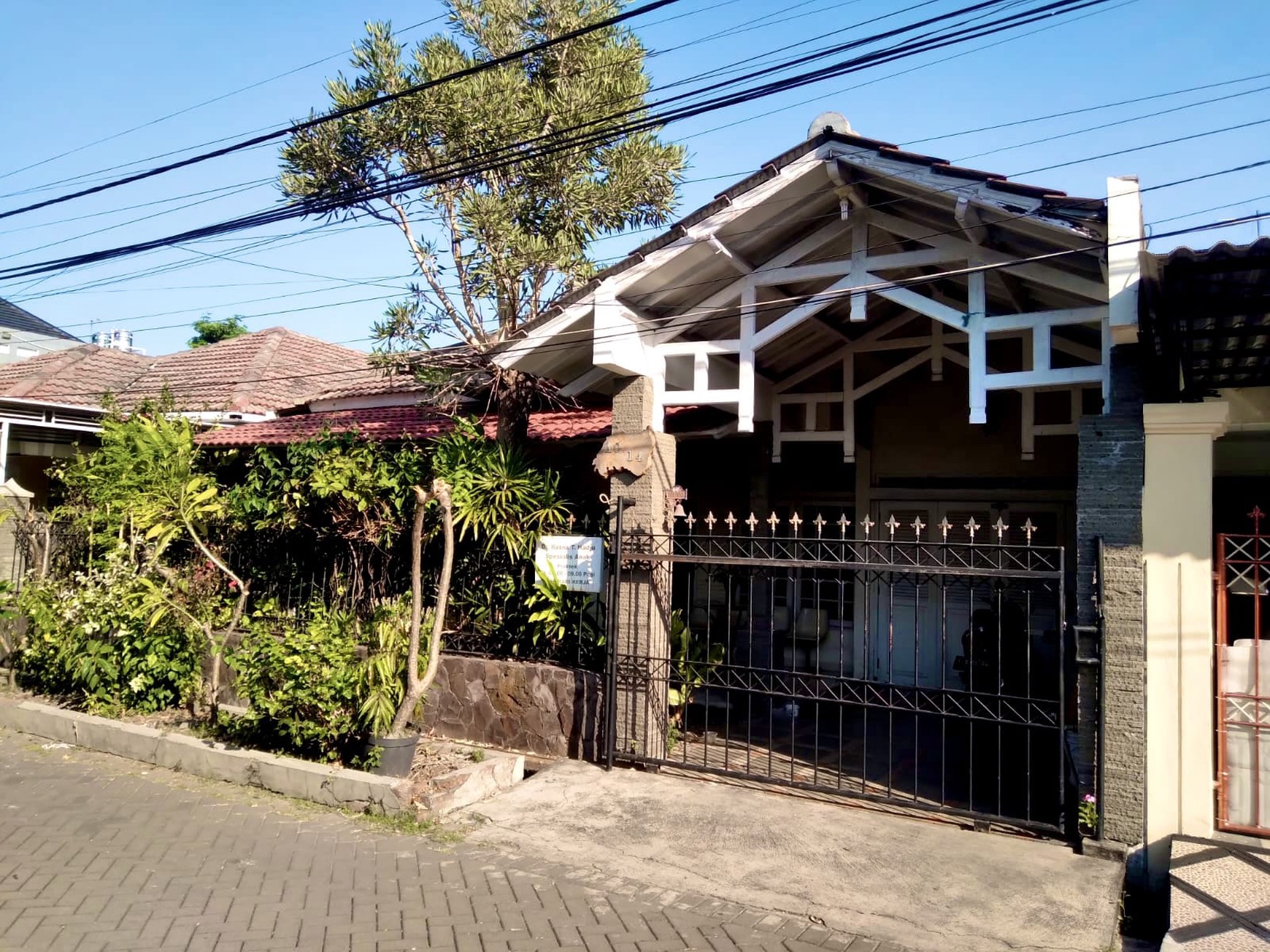Rumah siap huni terawat manyar indah surabaya timur dekat galaxi mall
