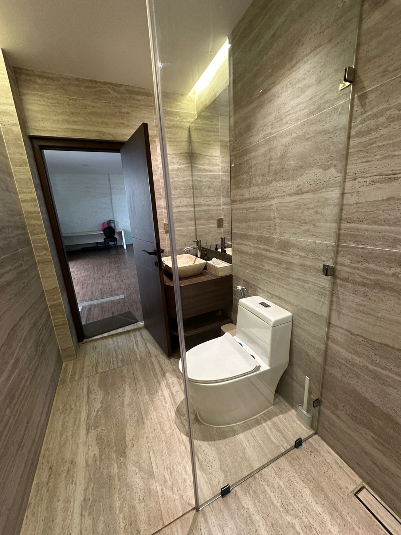 DIJUAL EXCLUSIVE PROPERTY IN KEBAYORAN BARU - PRIME LOCATION BEHIND SENAYAN CITY!
