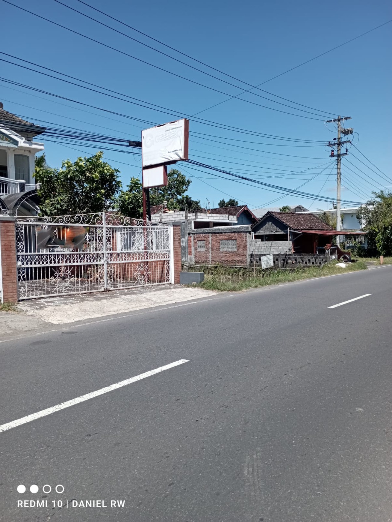 Bangunan 2 Lantai Cocok Untuk Kantor Di Jl Daerah Palbapang Bantul