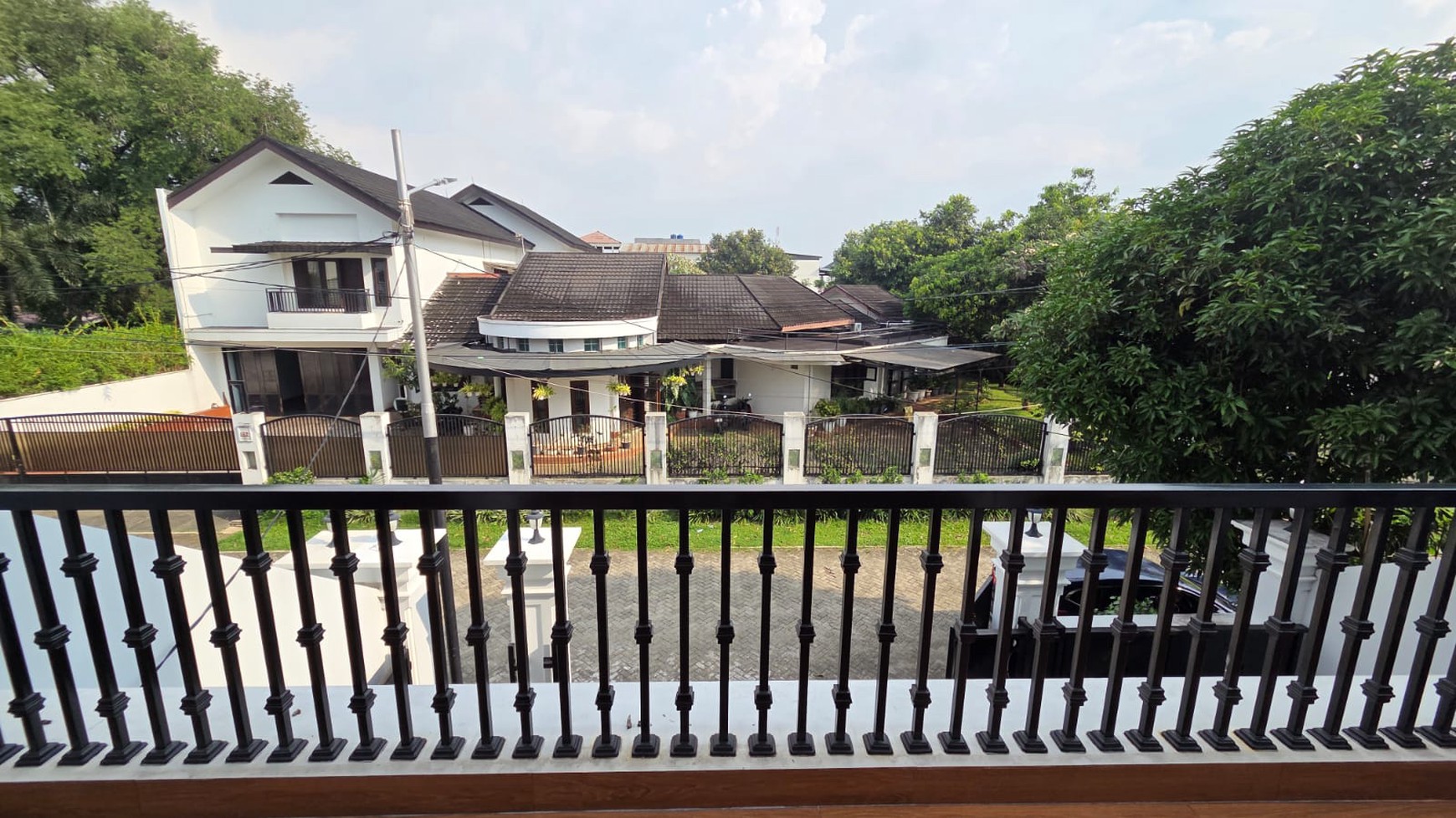 Rumah 2 Lantai Siap Huni dengan Hunian Nyaman dan Asri @Pondok Aren