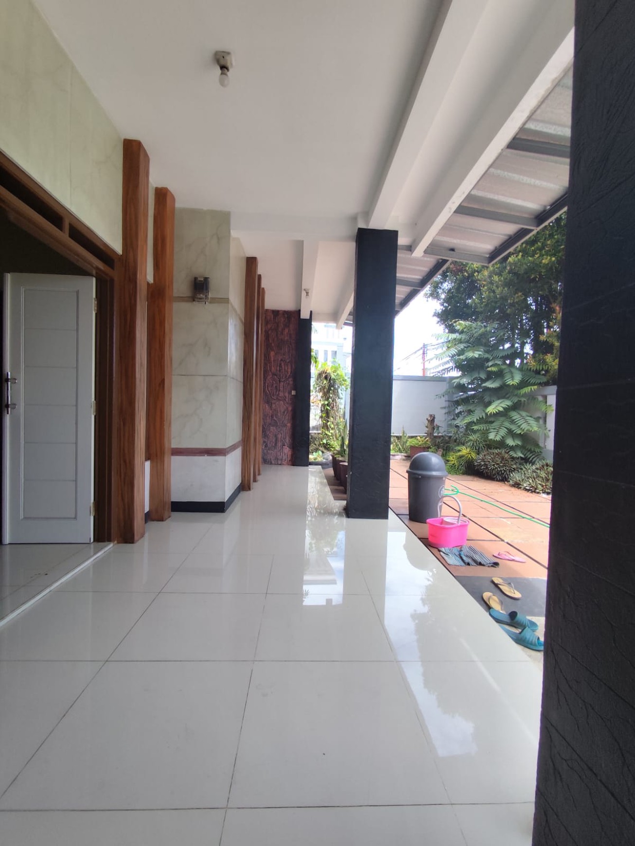 Rumah Minimalis Asri di jl Raya Pasirhalang, Bandung