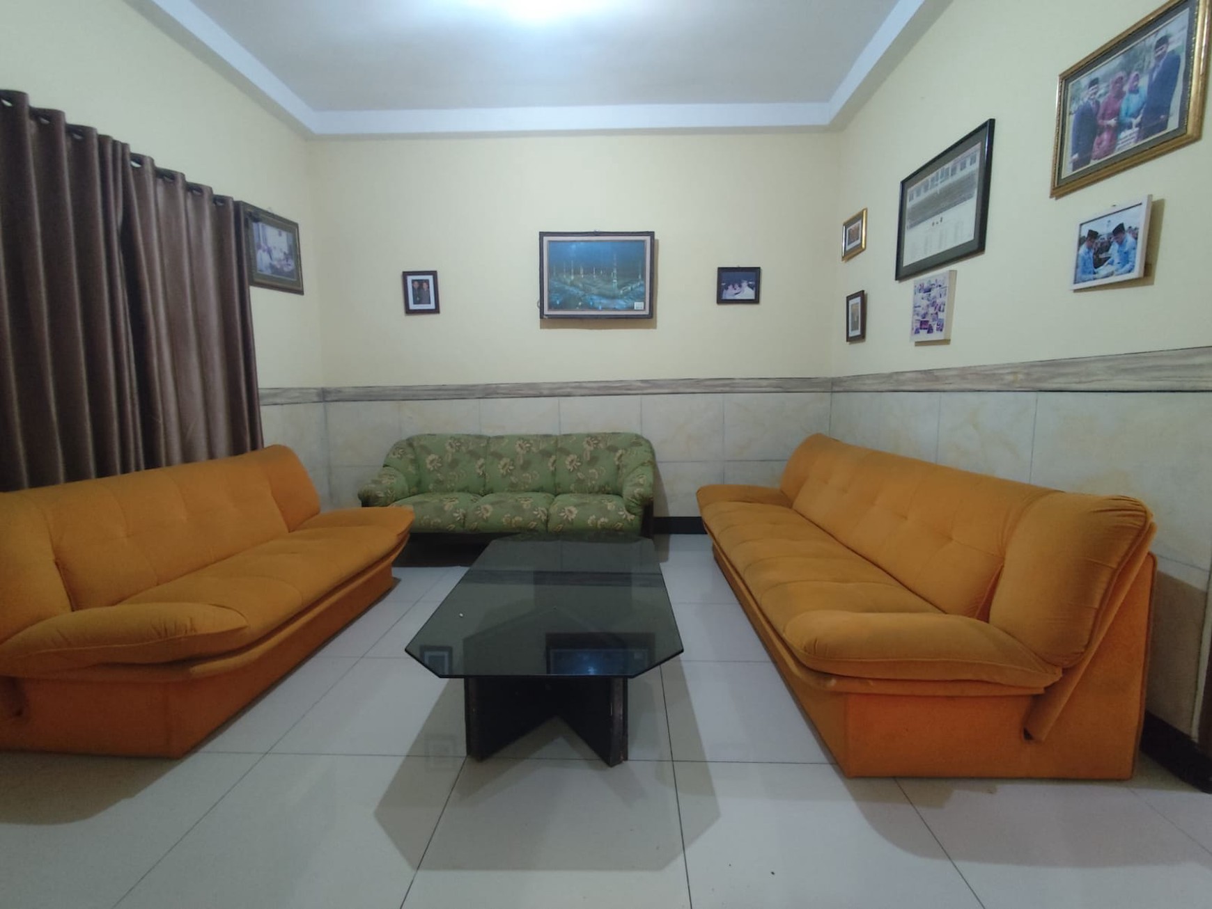 Rumah Minimalis Asri di jl Raya Pasirhalang, Bandung