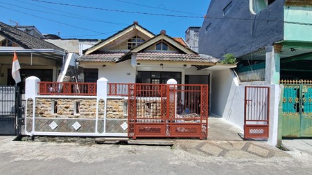 Dijual Rumah Minimalis Asri di Taman Cibaduyut Indah