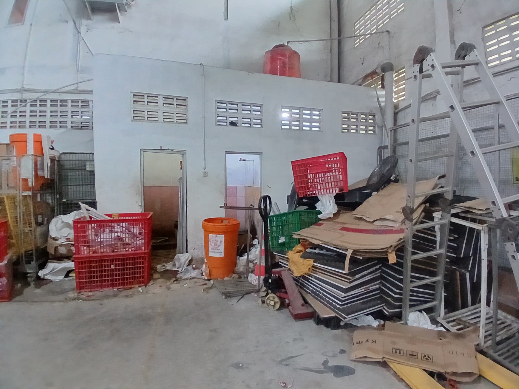 Disewakan Gudang Luas 2000 m2 Lokasi Strategis di Jl Imogiri Barat Km 8.5 Sewon Bantul