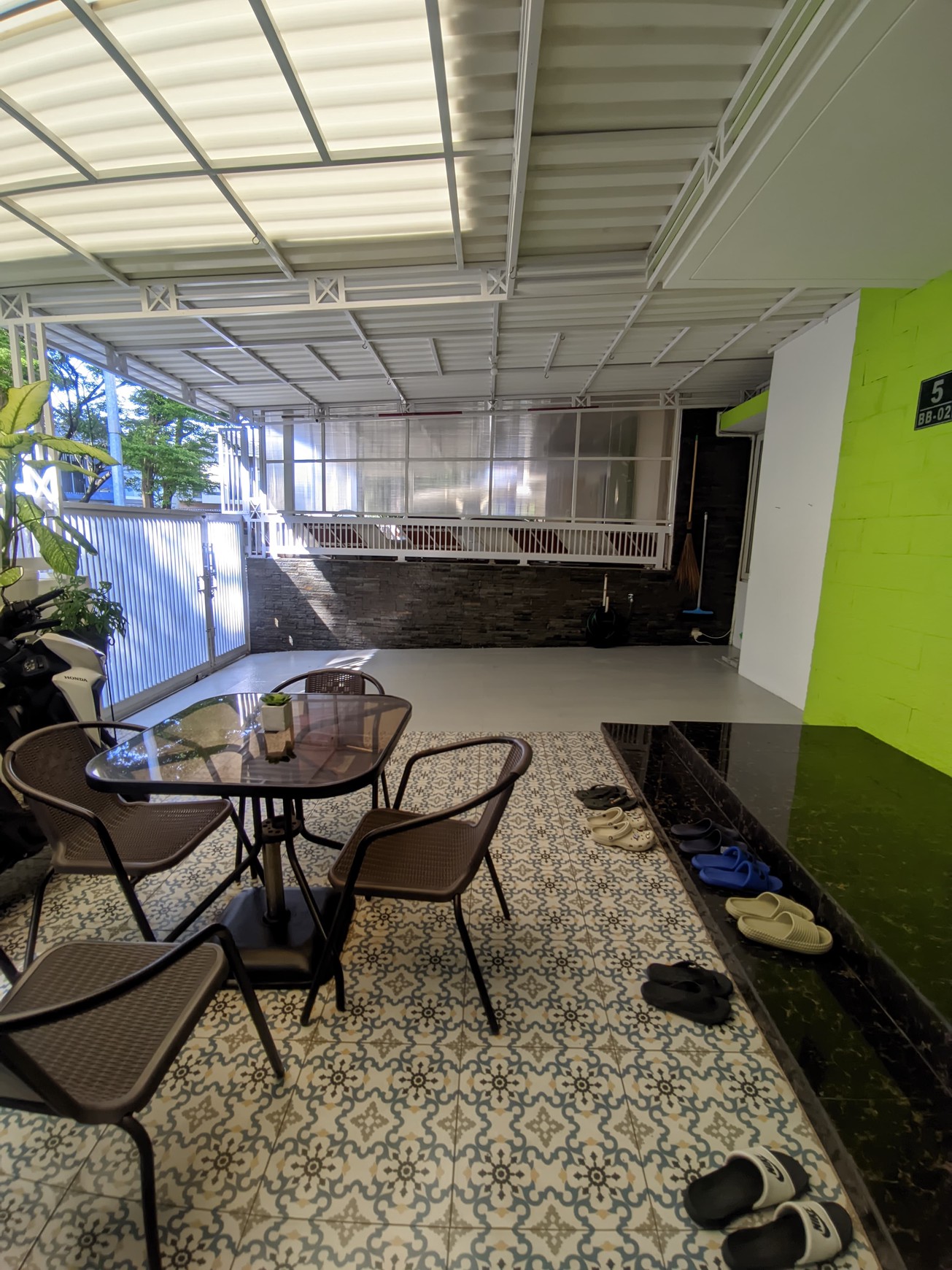 Rumah Hitung Tanah Area Cipete