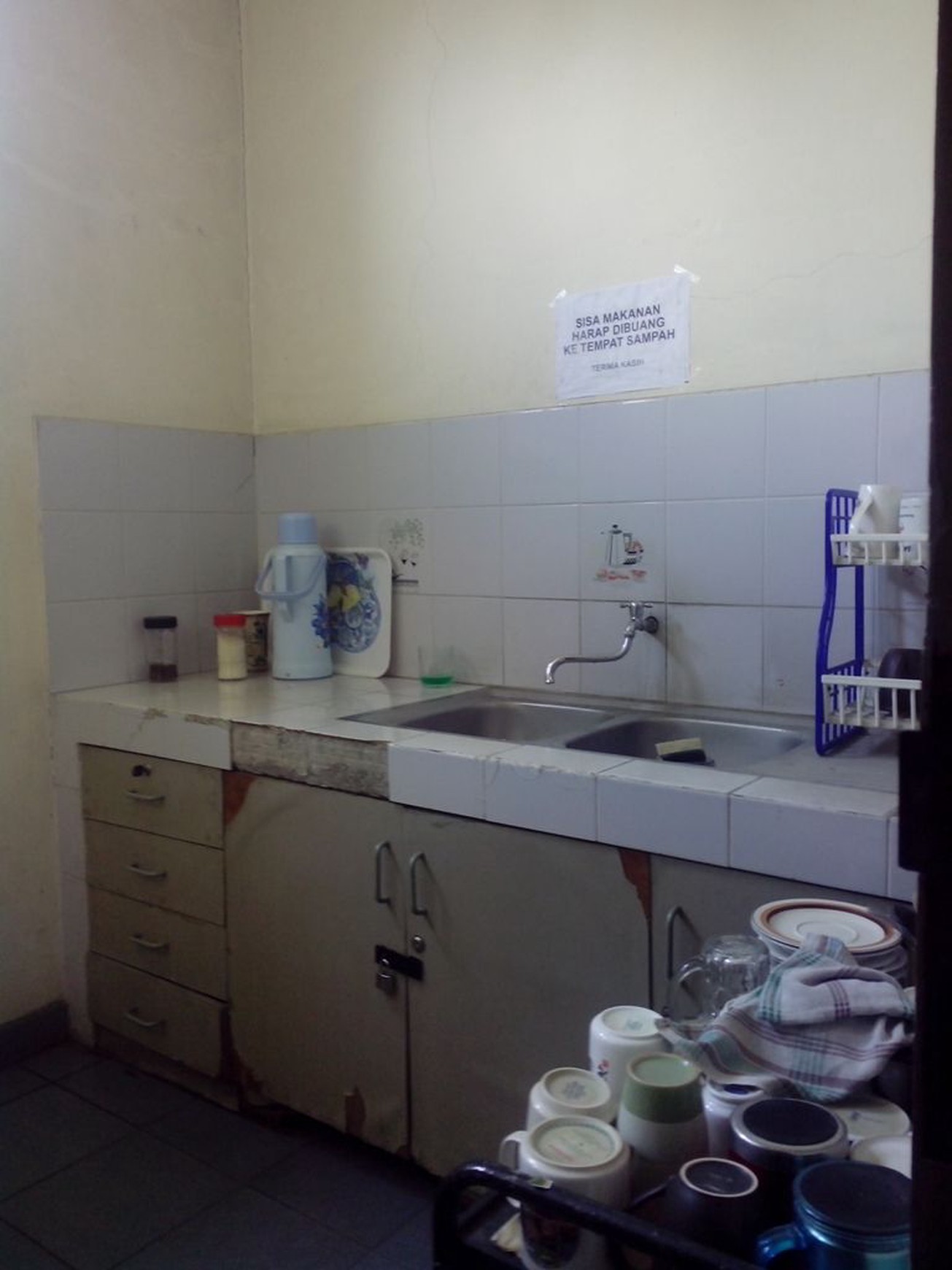 Gedung Perkantoran Dan Kavling Veteran Jakarta Selatan,cocok untuk usaha,pinggir jalan raya,harga masih nego