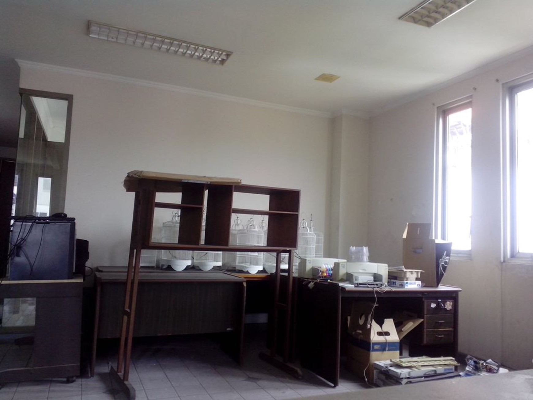 Gedung Perkantoran Dan Kavling Veteran Jakarta Selatan,cocok untuk usaha,pinggir jalan raya,harga masih nego