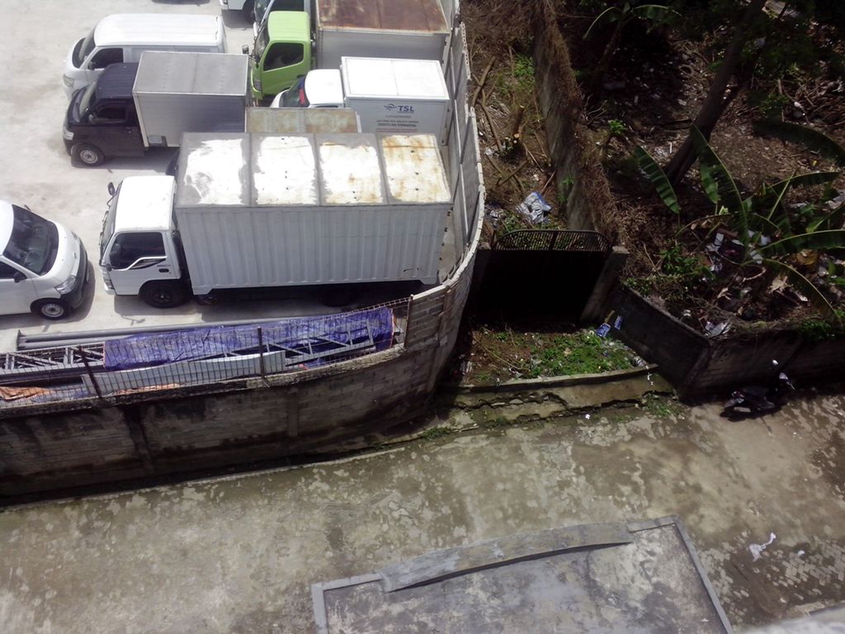 Gedung Perkantoran Dan Kavling Veteran Jakarta Selatan,cocok untuk usaha,pinggir jalan raya,harga masih nego