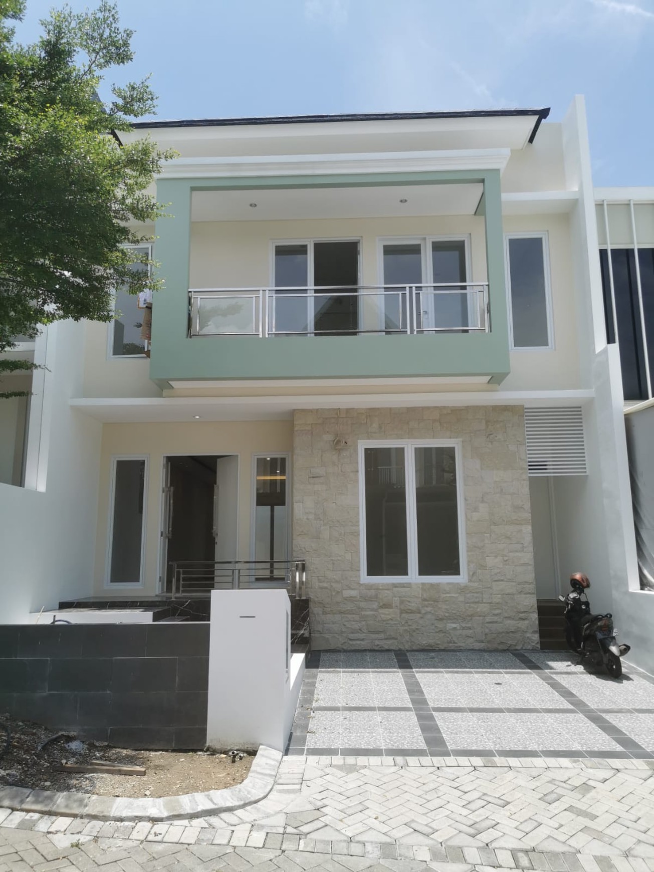 Dijual Rumah Baru Gress ROYAL RESIDENCE Wiyung - Surabaya Barat
