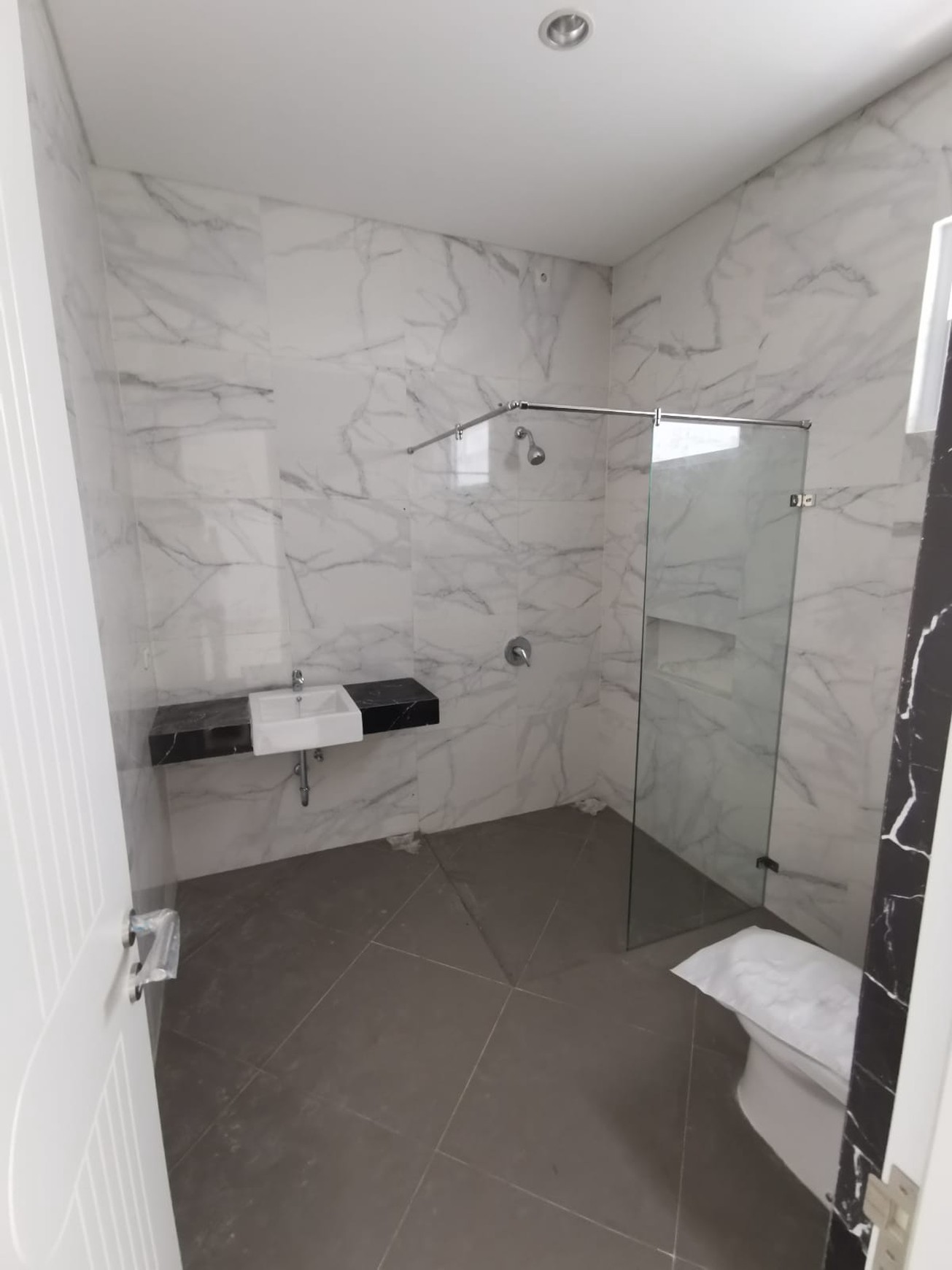 Dijual Rumah Baru Gress ROYAL RESIDENCE Wiyung - Surabaya Barat