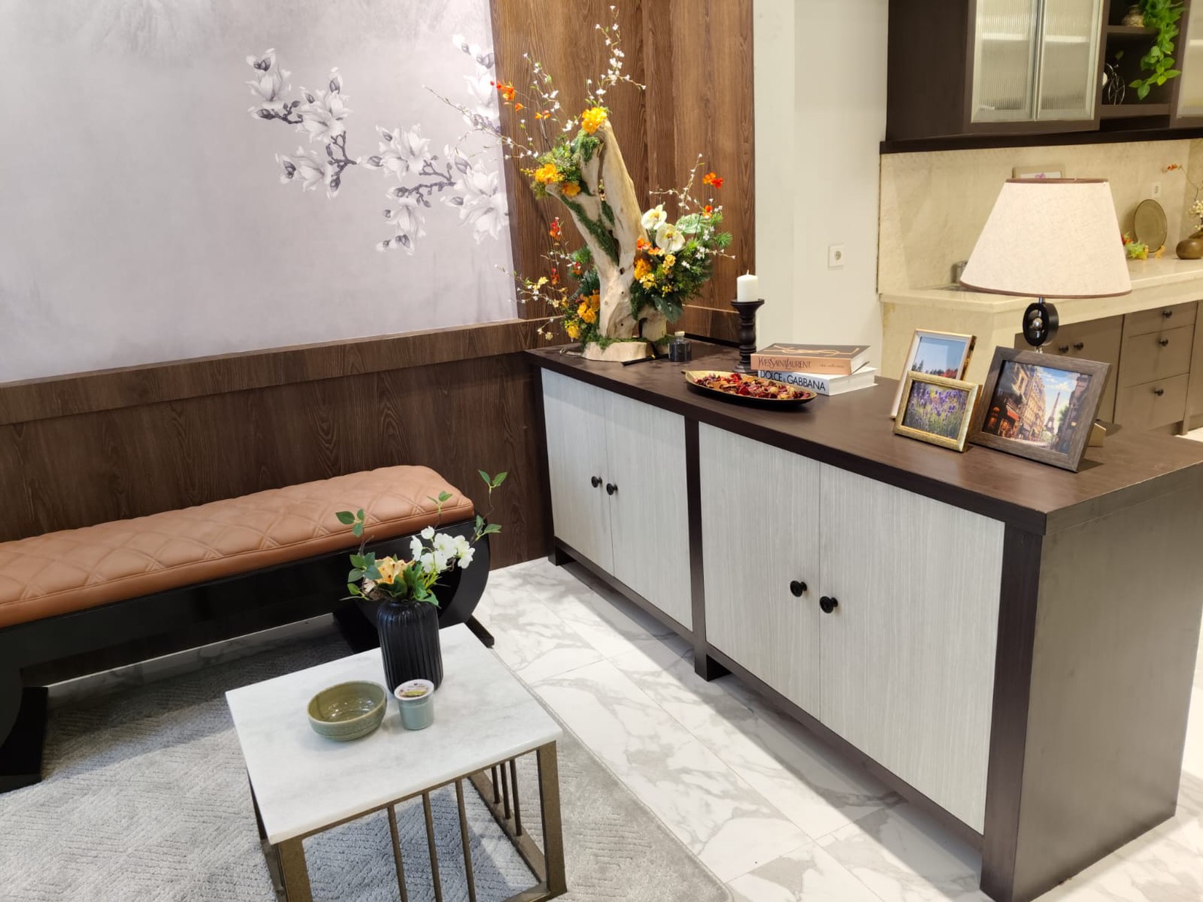 Dijual Rumah Full Renovasi Full Furnish Pakuwon Indah Surabaya