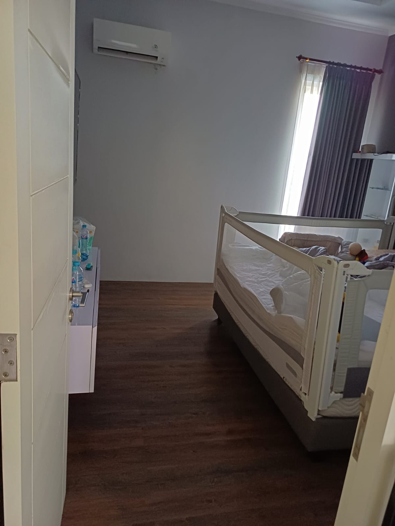 Dijual Rumah Royal Residence Hook Bonus Semi Furnished Dekat Citraland, Pakuwon Mall, Dian Istana, Wisata Bukit Mas