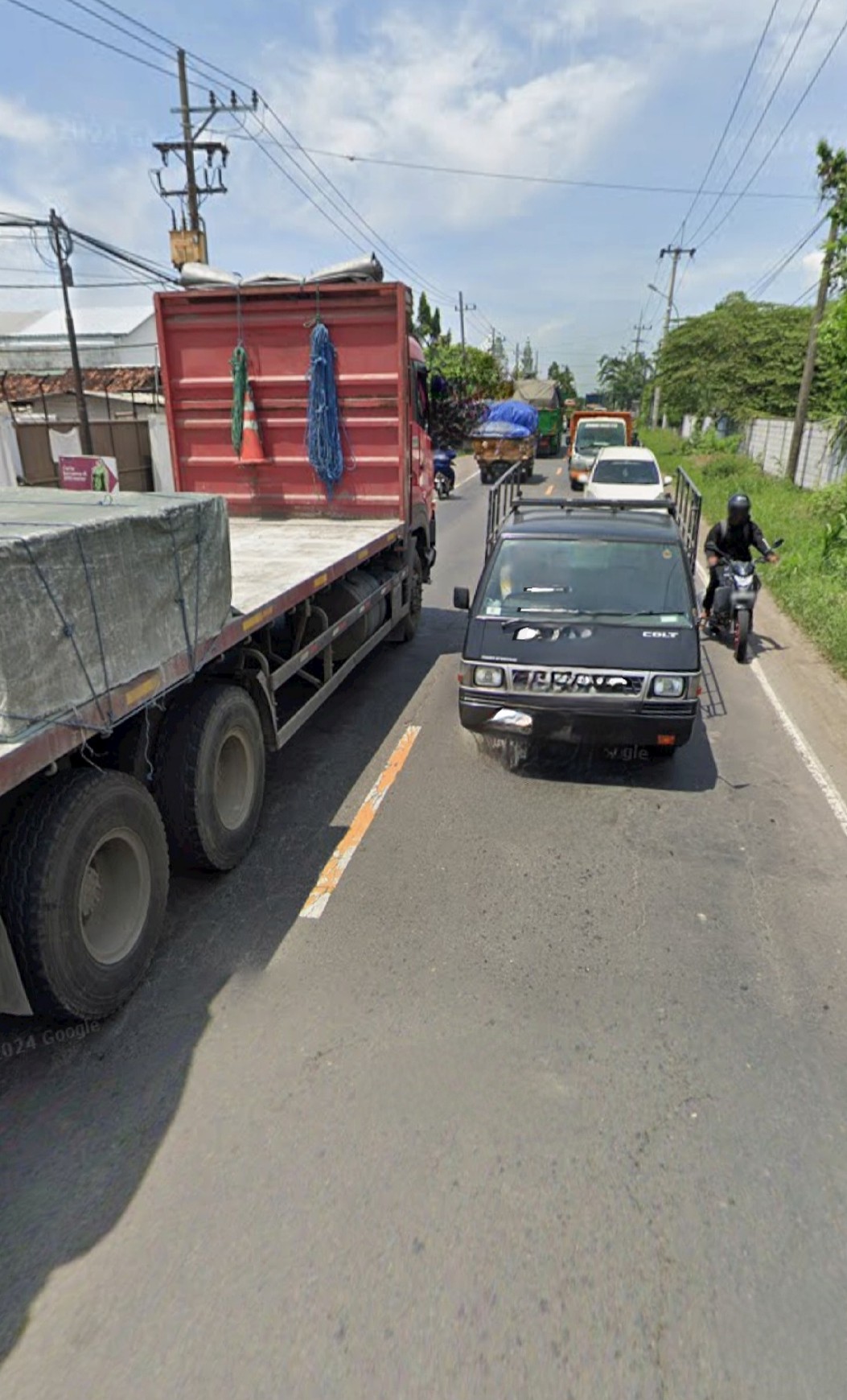 Dijual 6115 M2 Tanah Industri Jalan Raya Boboh - Menganti - Gresik - Jawa Timur Plus Lengkap Izin - Kondisi Sudah Urug - Akses Truk Kontainer